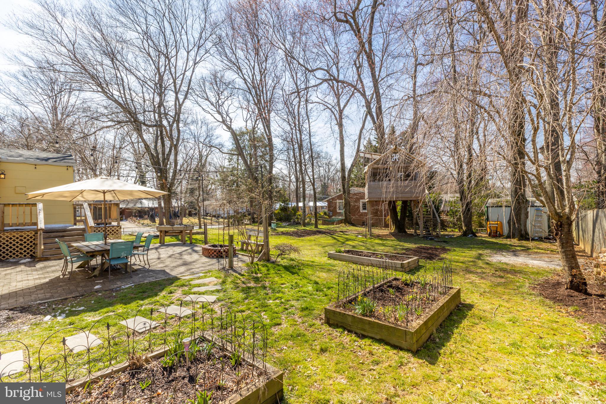 VIENNA WOODS - Residential