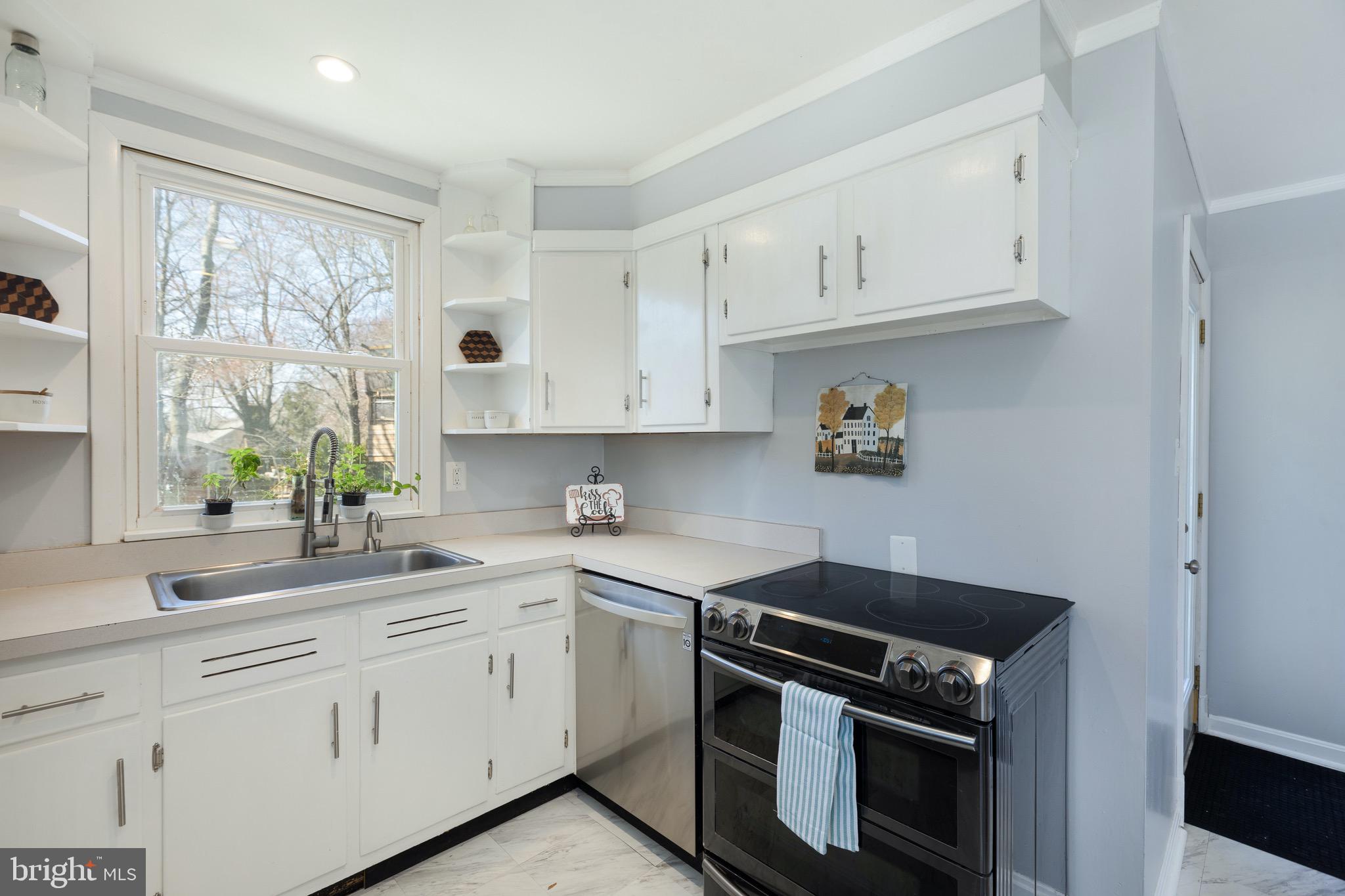 VIENNA WOODS - Residential