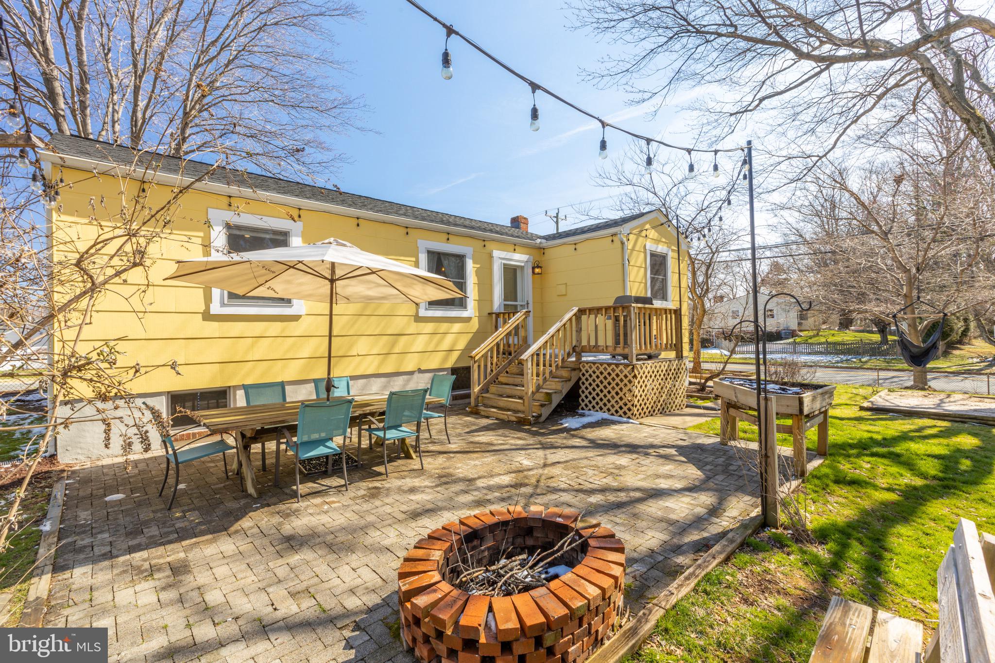 VIENNA WOODS - Residential