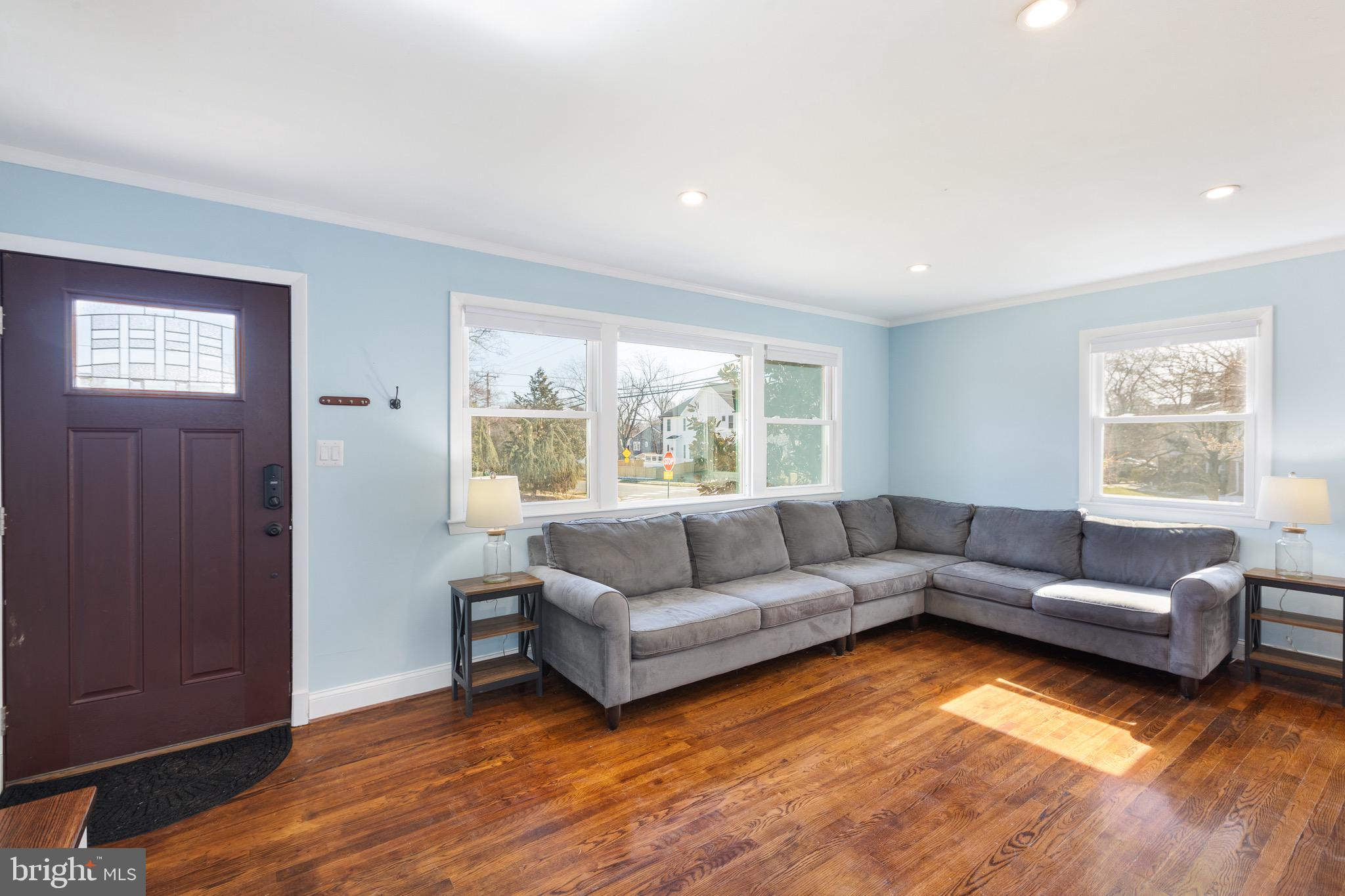 VIENNA WOODS - Residential