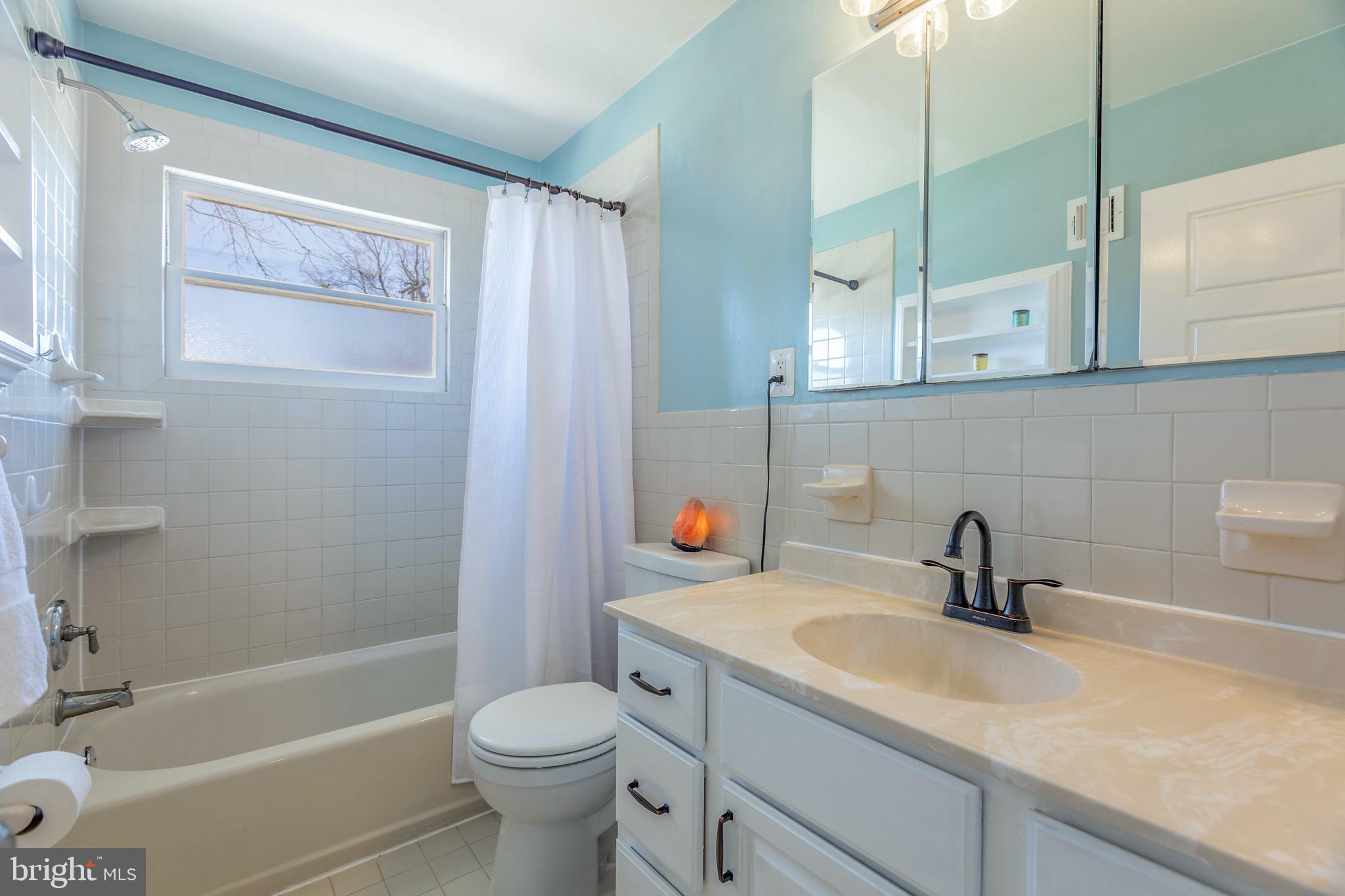 VIENNA WOODS - Residential