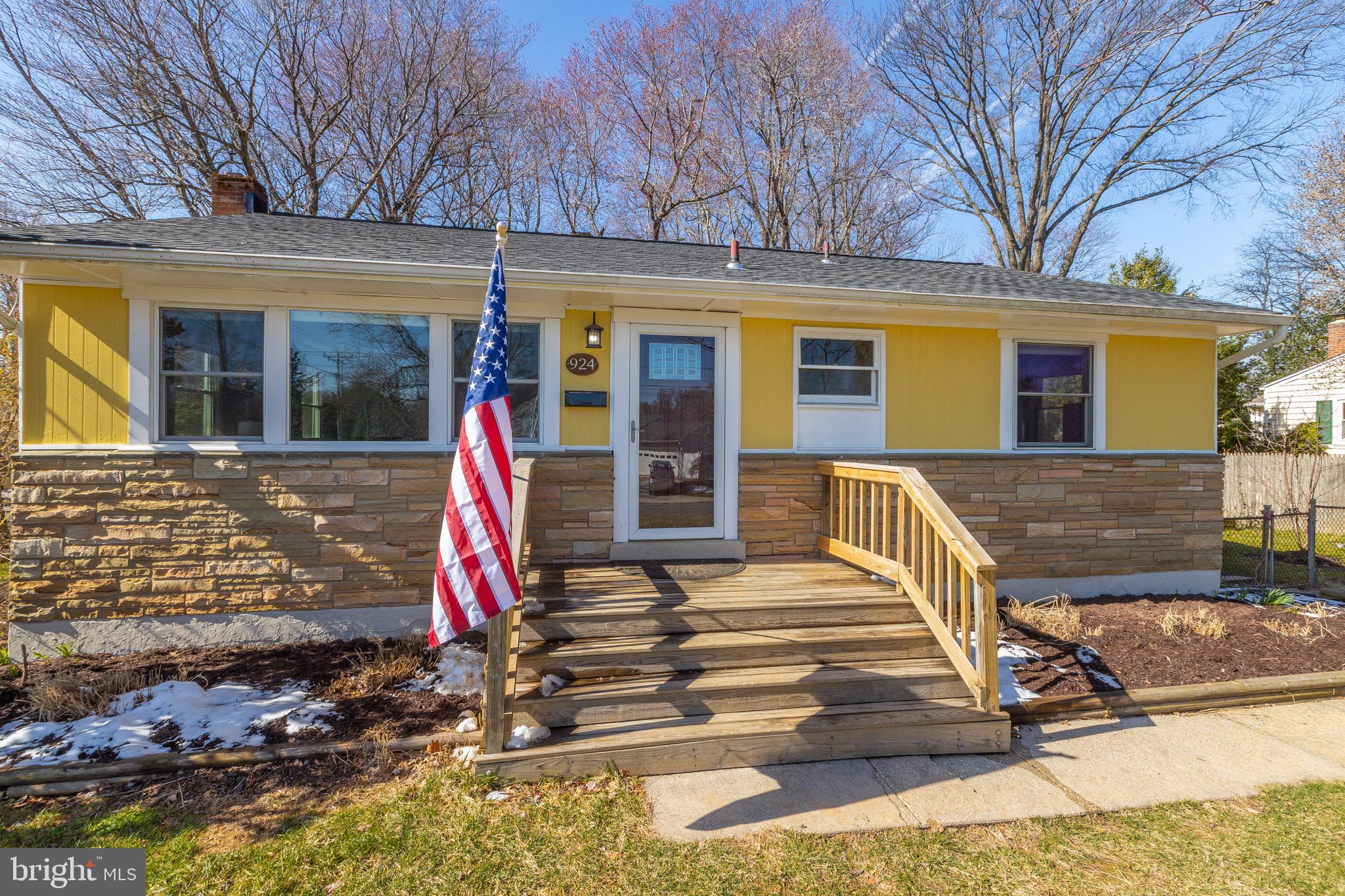 VIENNA WOODS - Residential