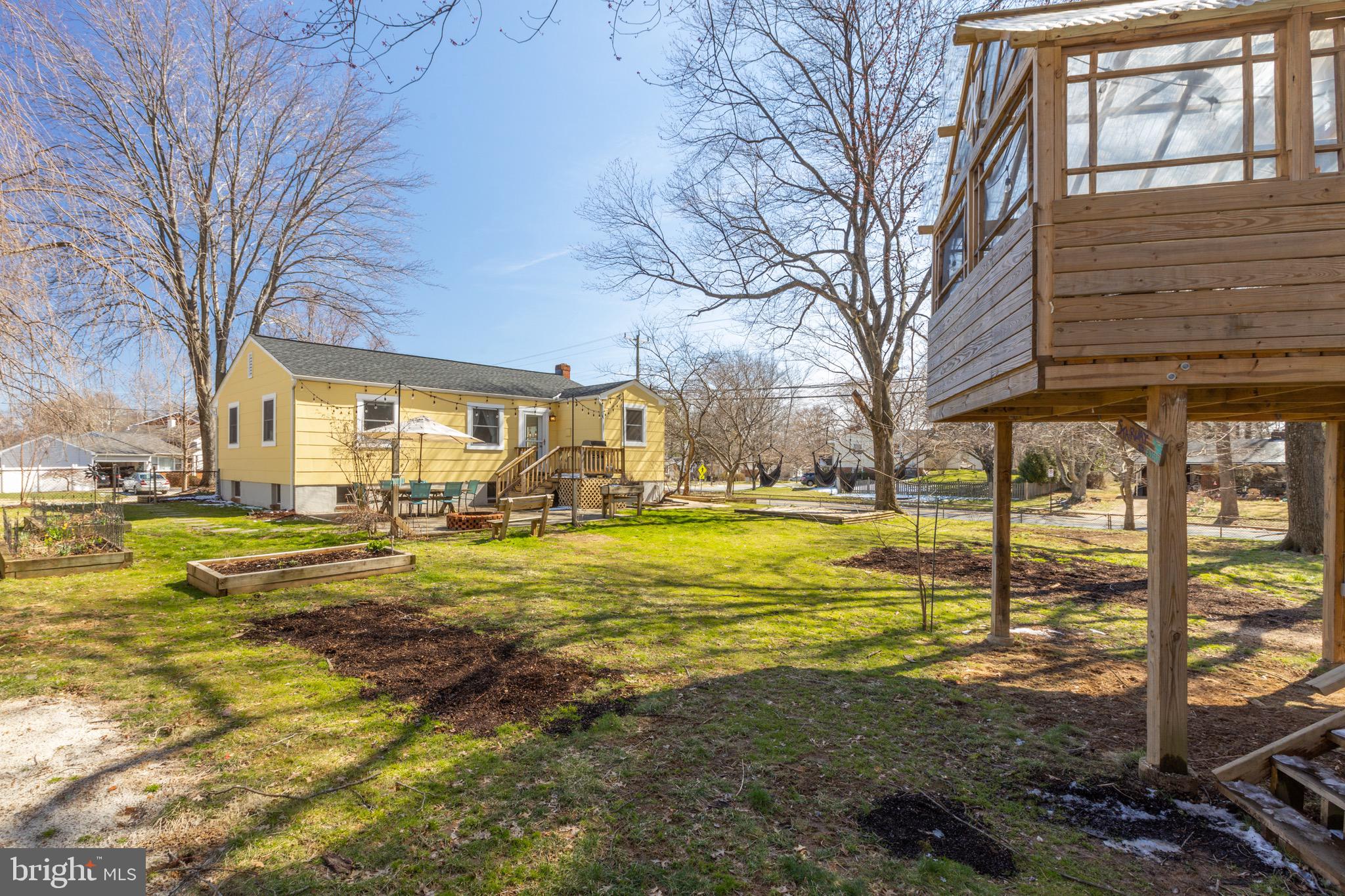 VIENNA WOODS - Residential