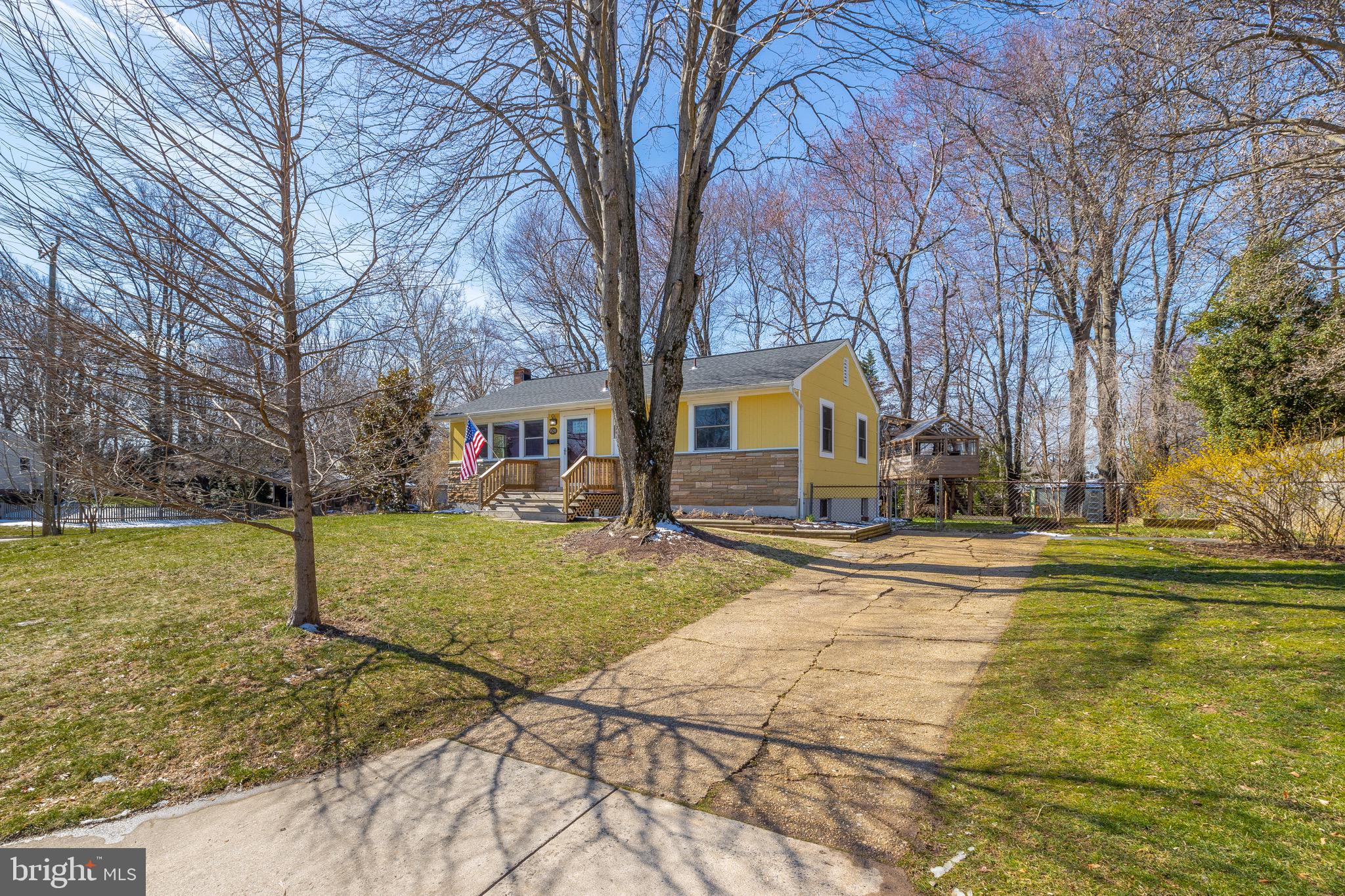 VIENNA WOODS - Residential