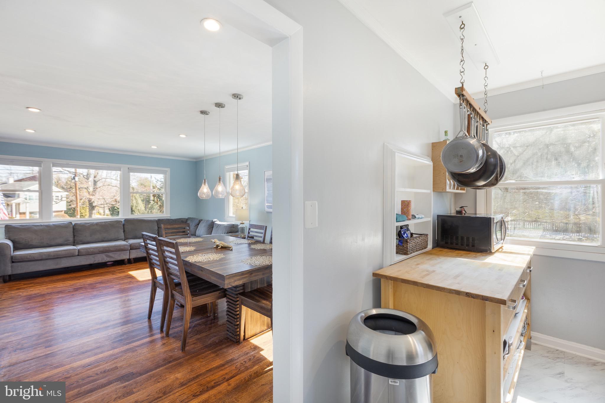 VIENNA WOODS - Residential