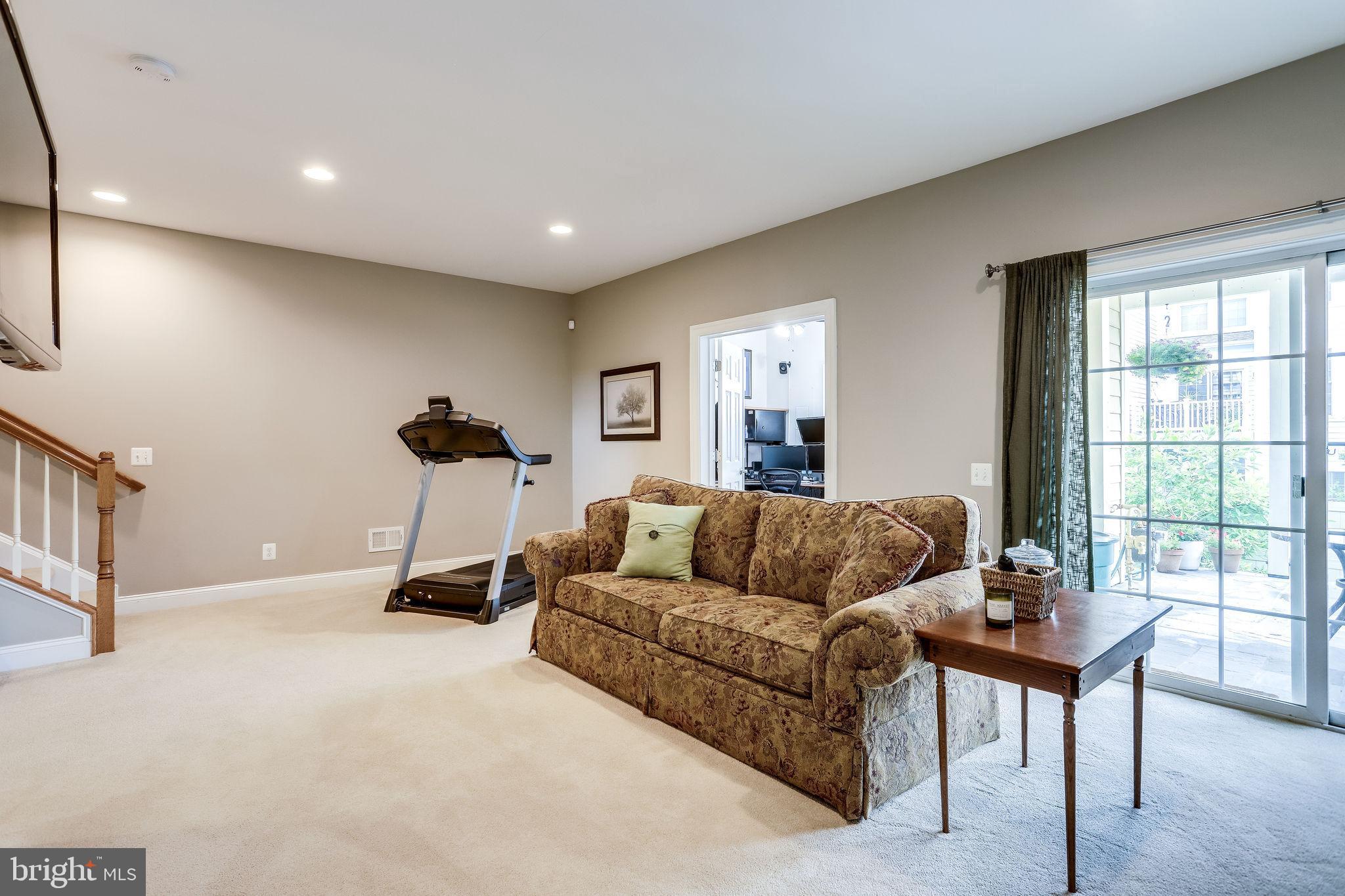 OAKLAWN - Residential