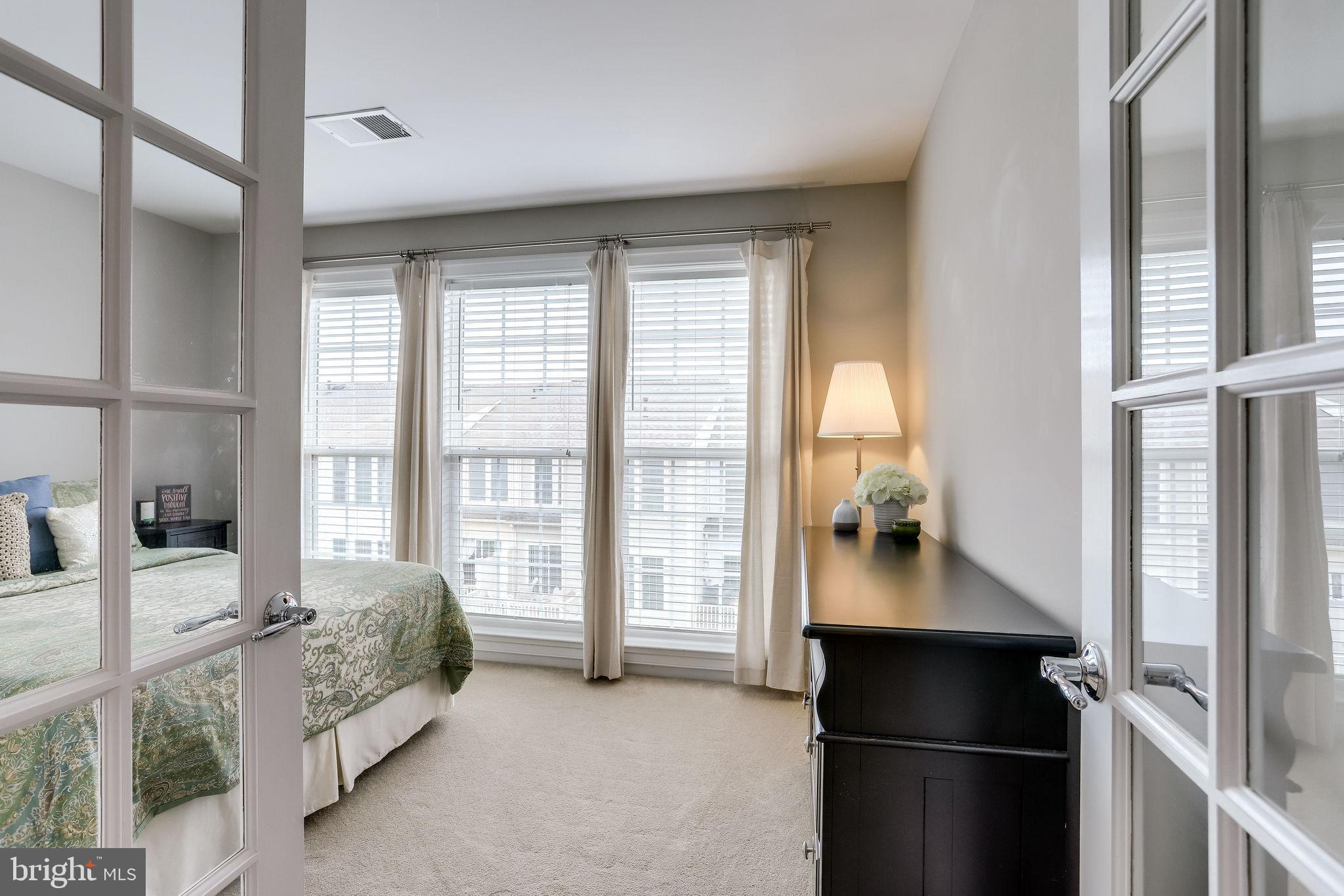 OAKLAWN - Residential