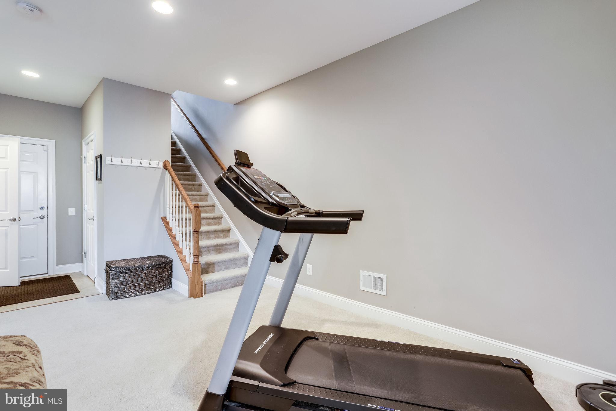 OAKLAWN - Residential