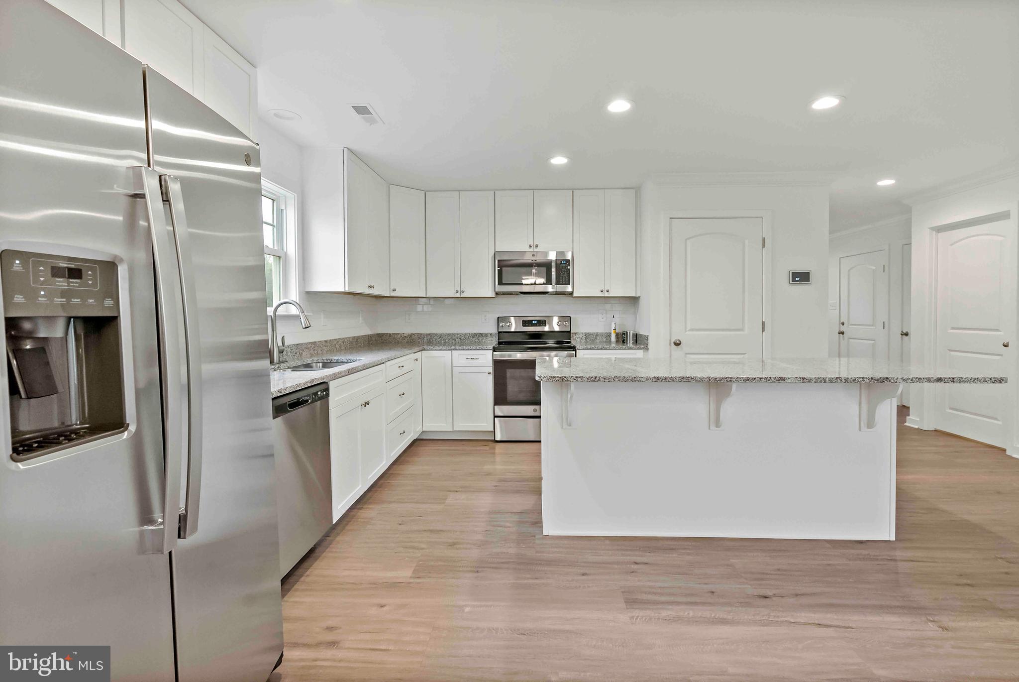 CARDINAL POINTE - Residential