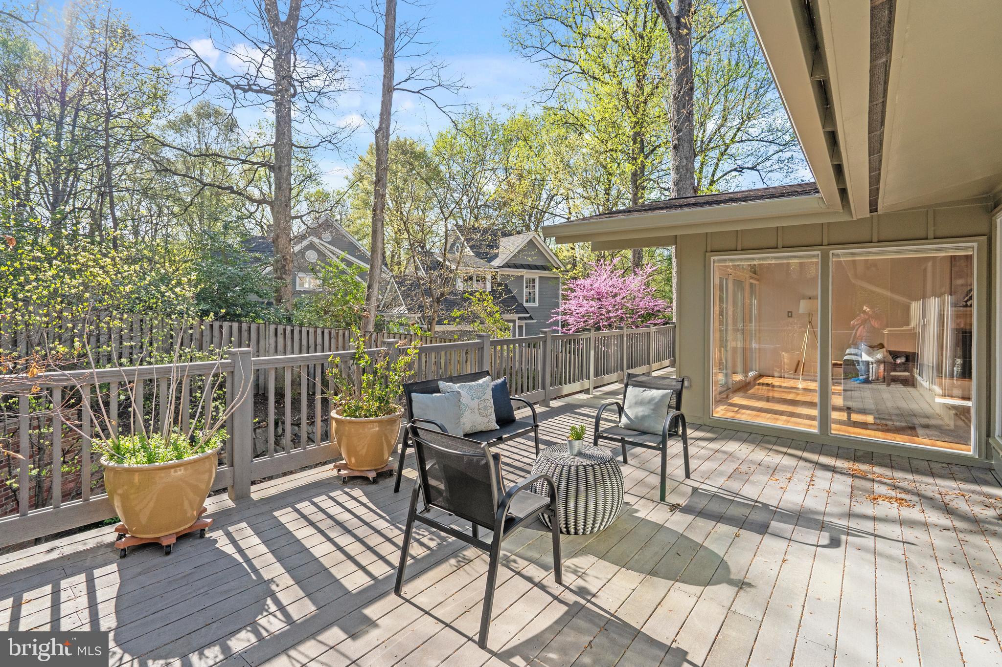 CHESTERBROOK WOODS - Residential