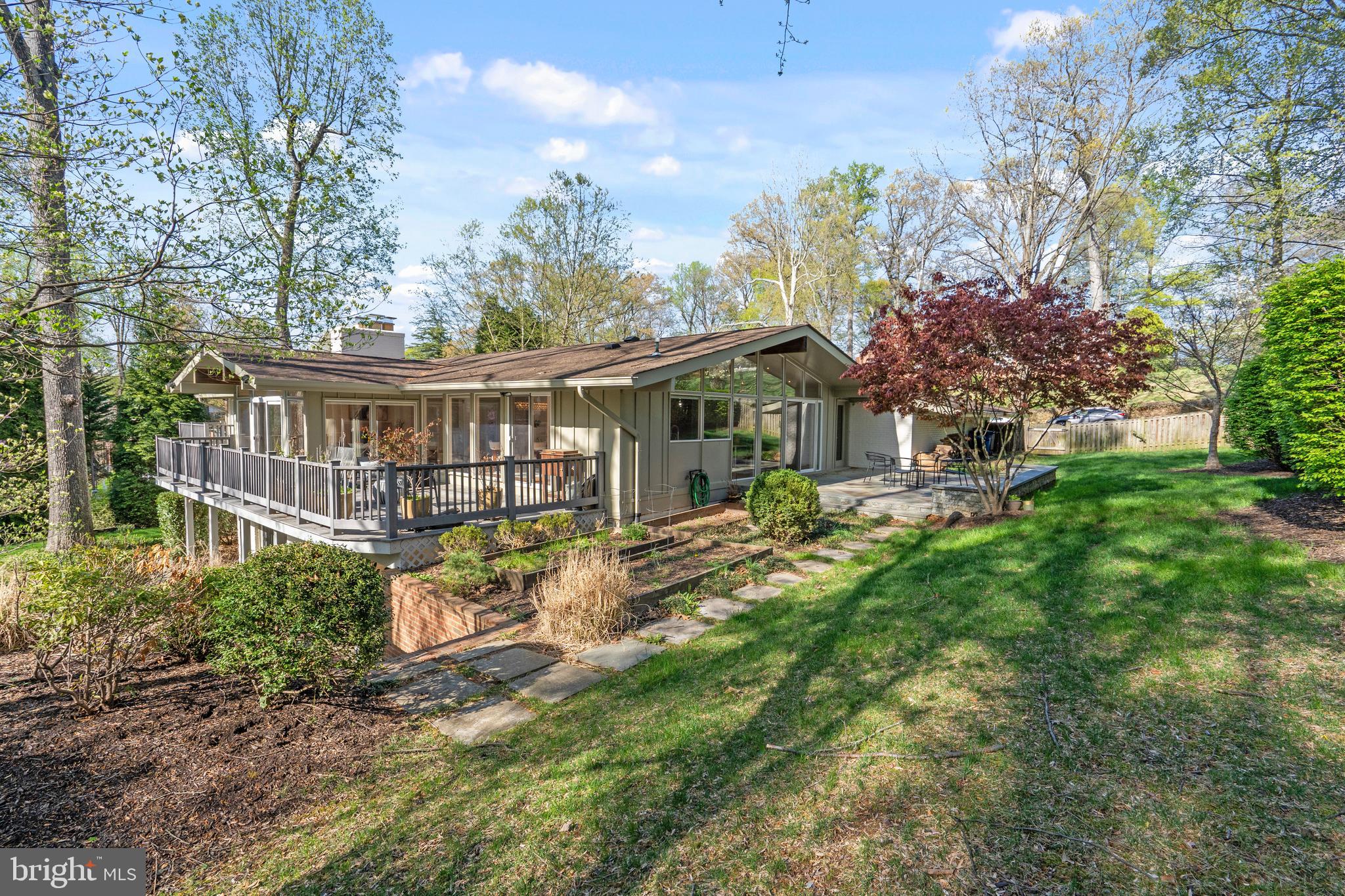 CHESTERBROOK WOODS - Residential