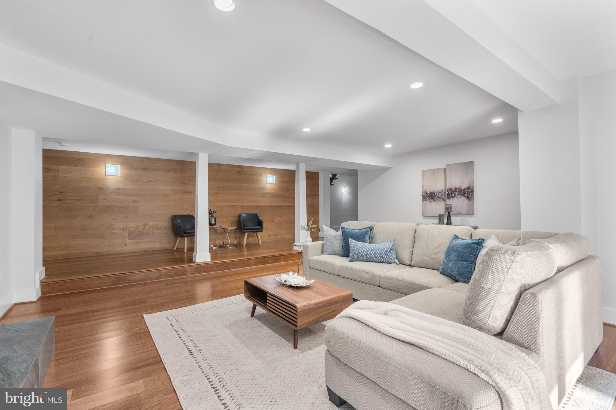 CHESTERBROOK WOODS - Residential