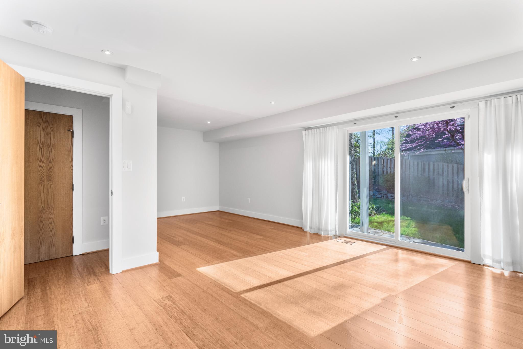 CHESTERBROOK WOODS - Residential