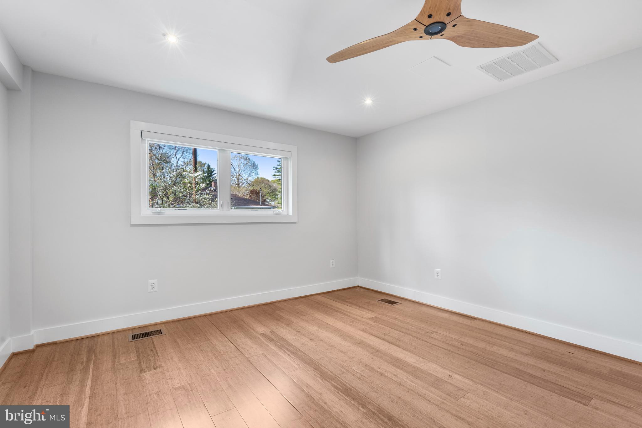 CHESTERBROOK WOODS - Residential