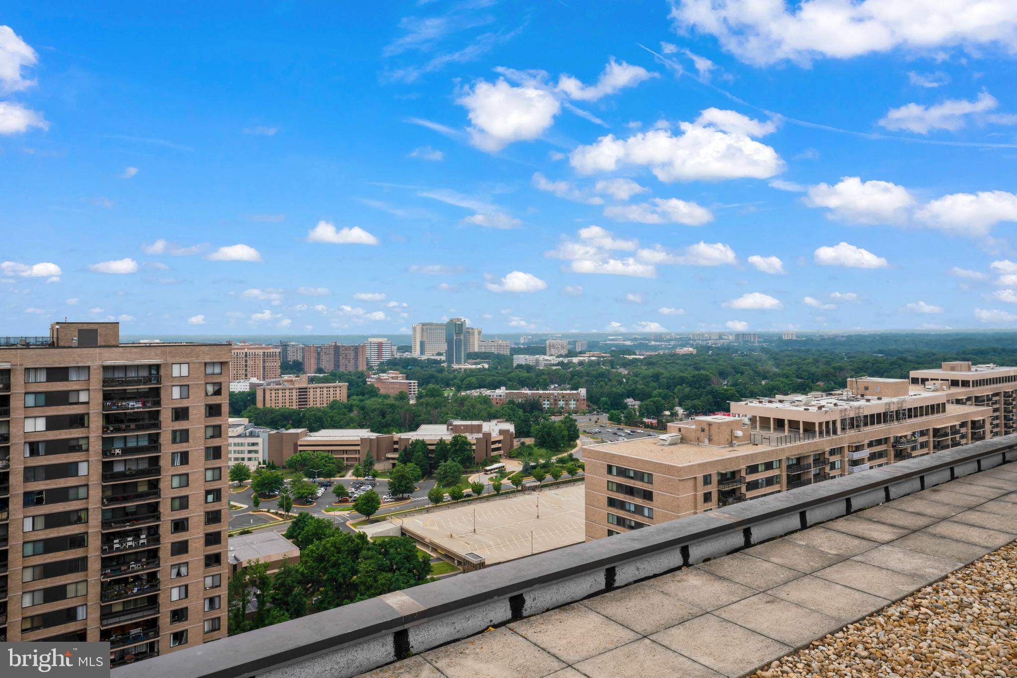 SKYLINE PLAZA - Residential