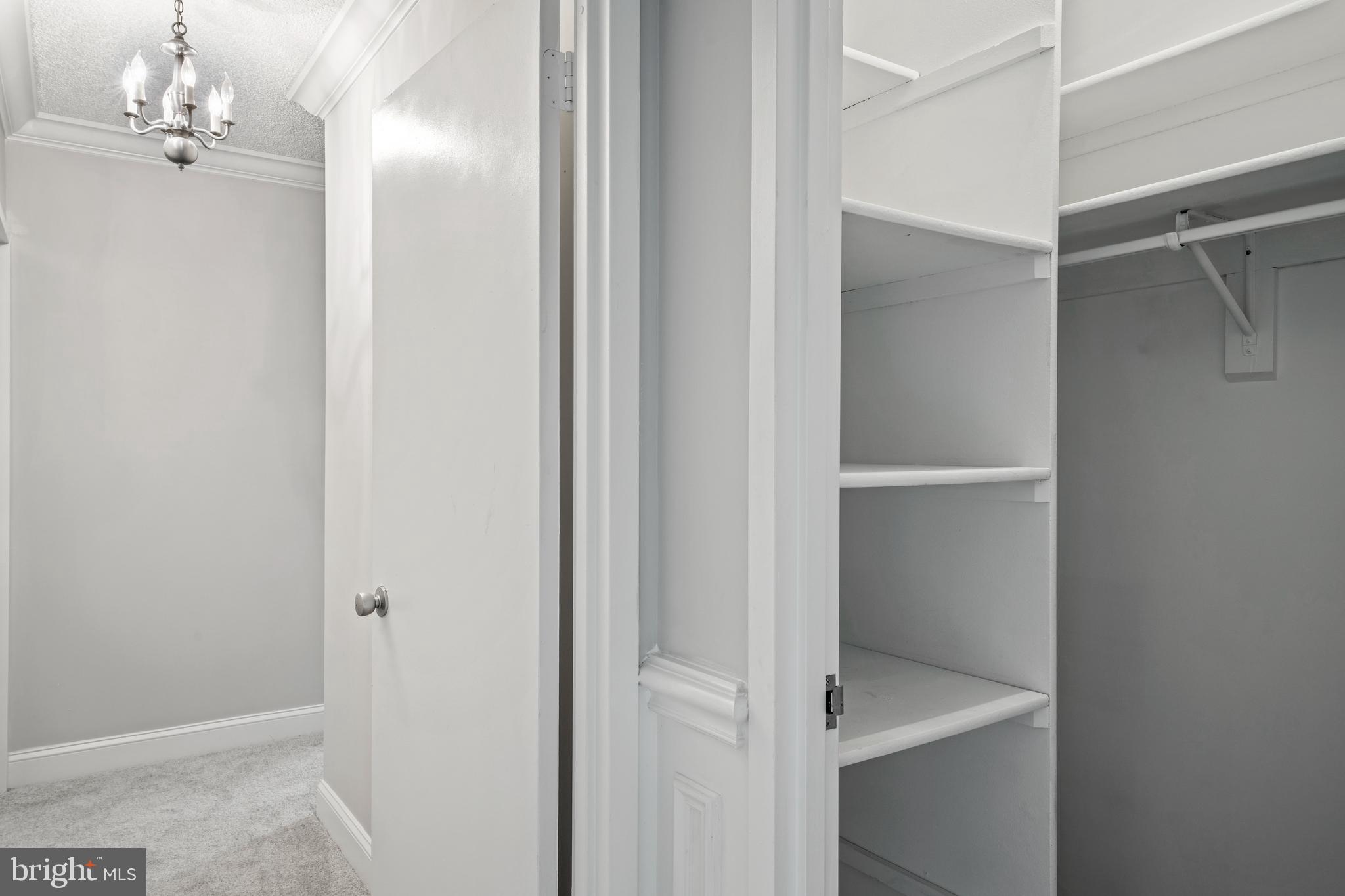 SKYLINE PLAZA - Residential