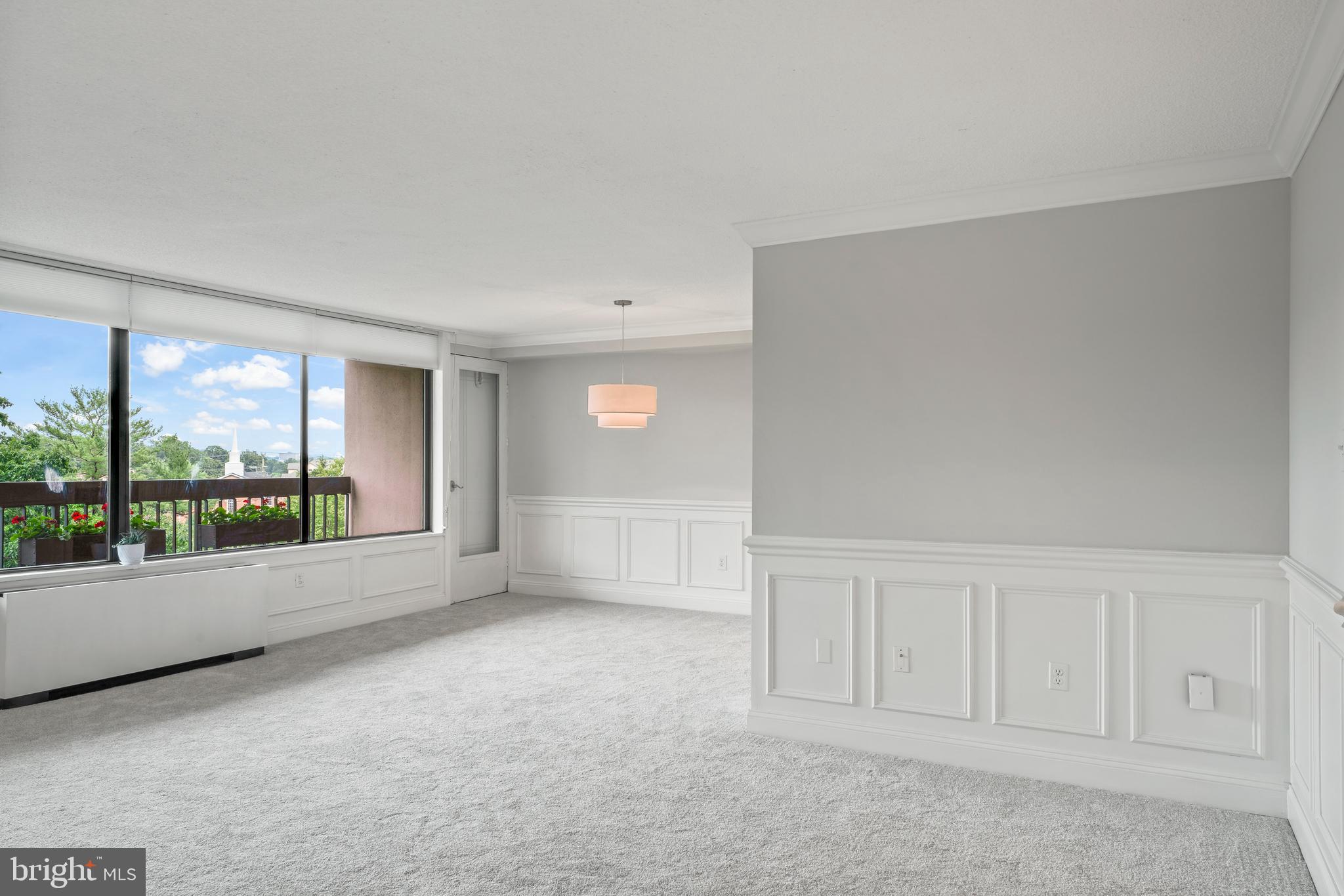 SKYLINE PLAZA - Residential