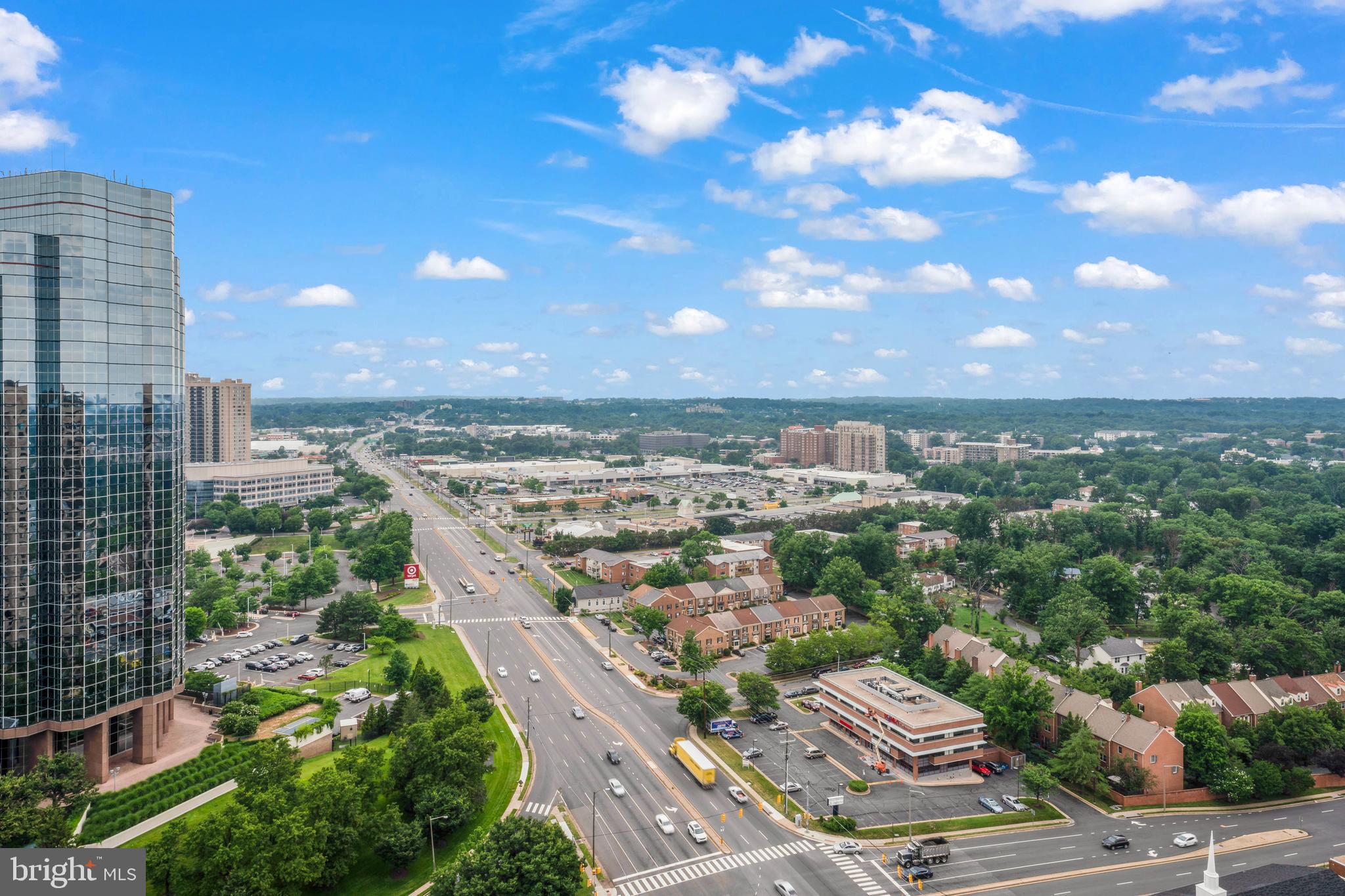 SKYLINE PLAZA - Residential