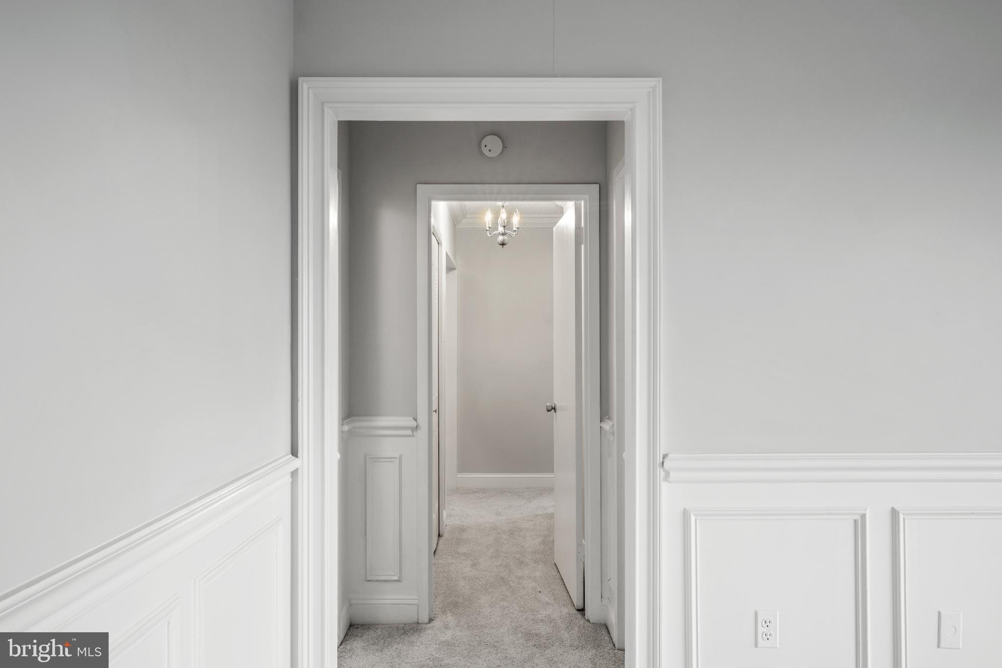 SKYLINE PLAZA - Residential