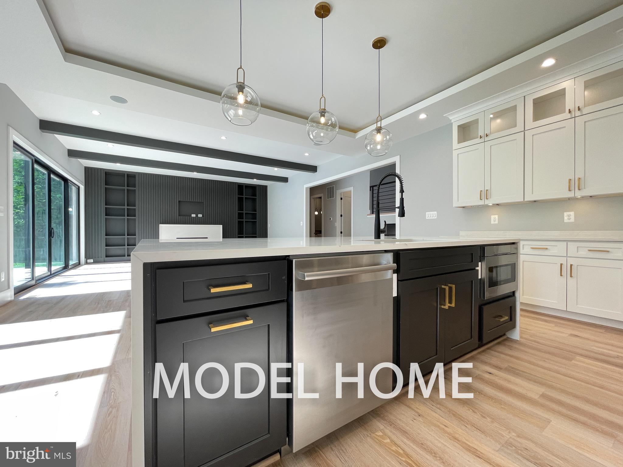 GRASS RIDGE - Residential