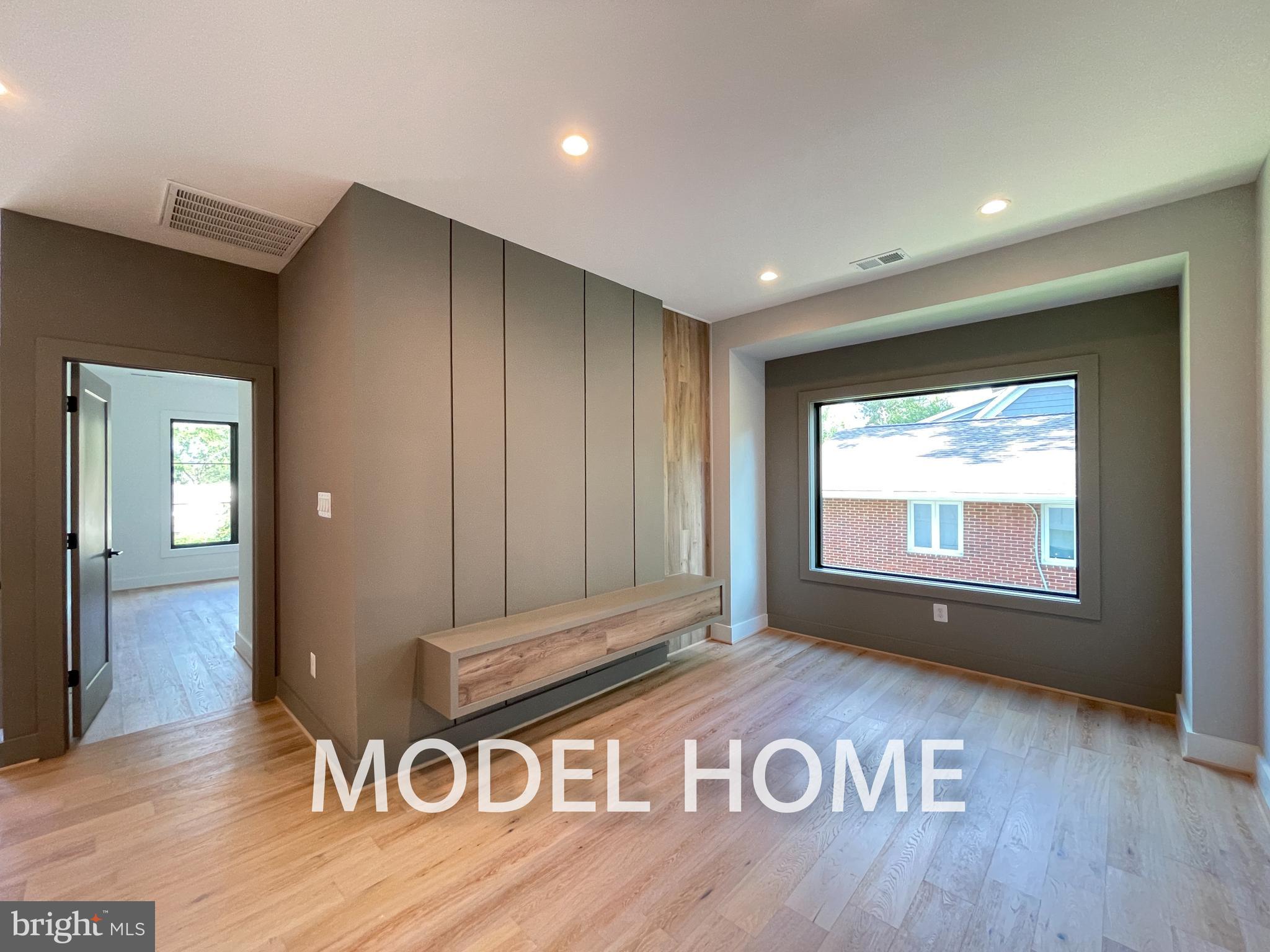 GRASS RIDGE - Residential