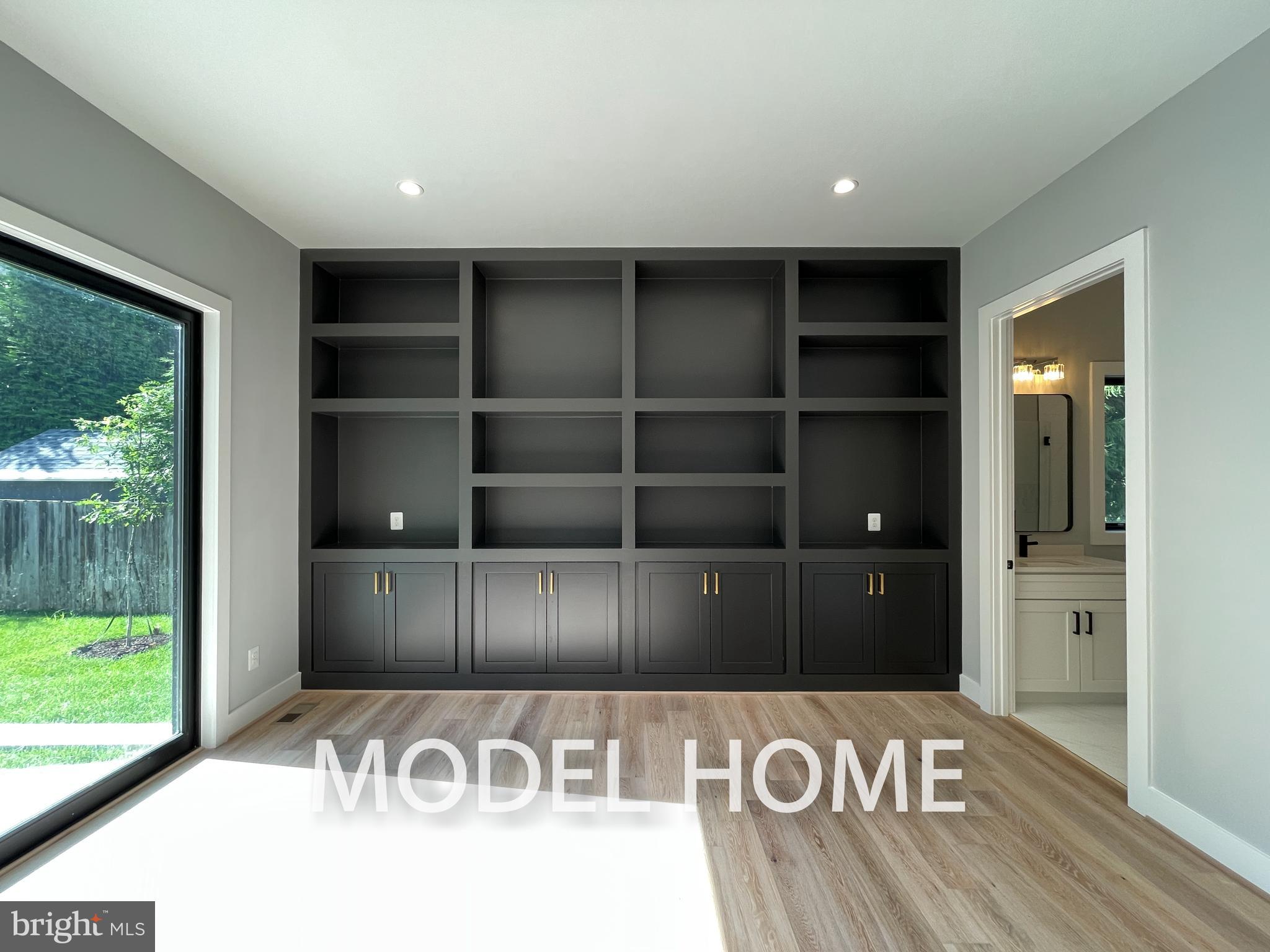 GRASS RIDGE - Residential