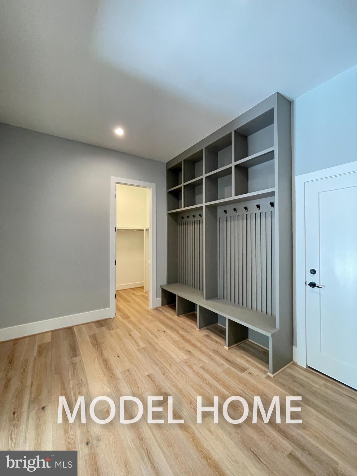 GRASS RIDGE - Residential