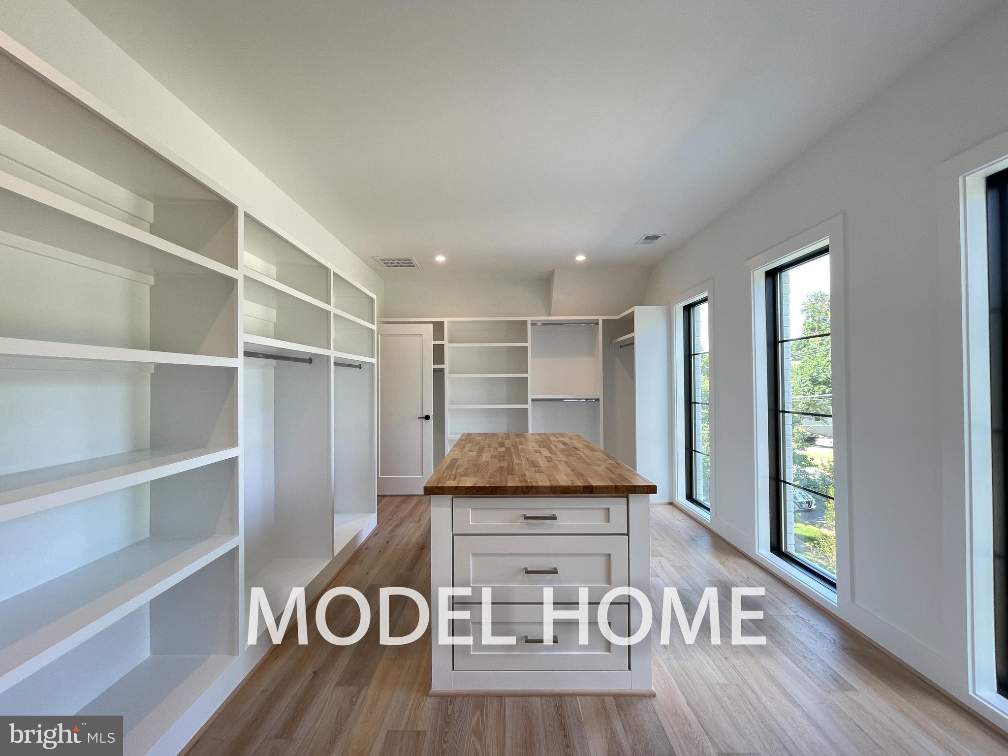 GRASS RIDGE - Residential