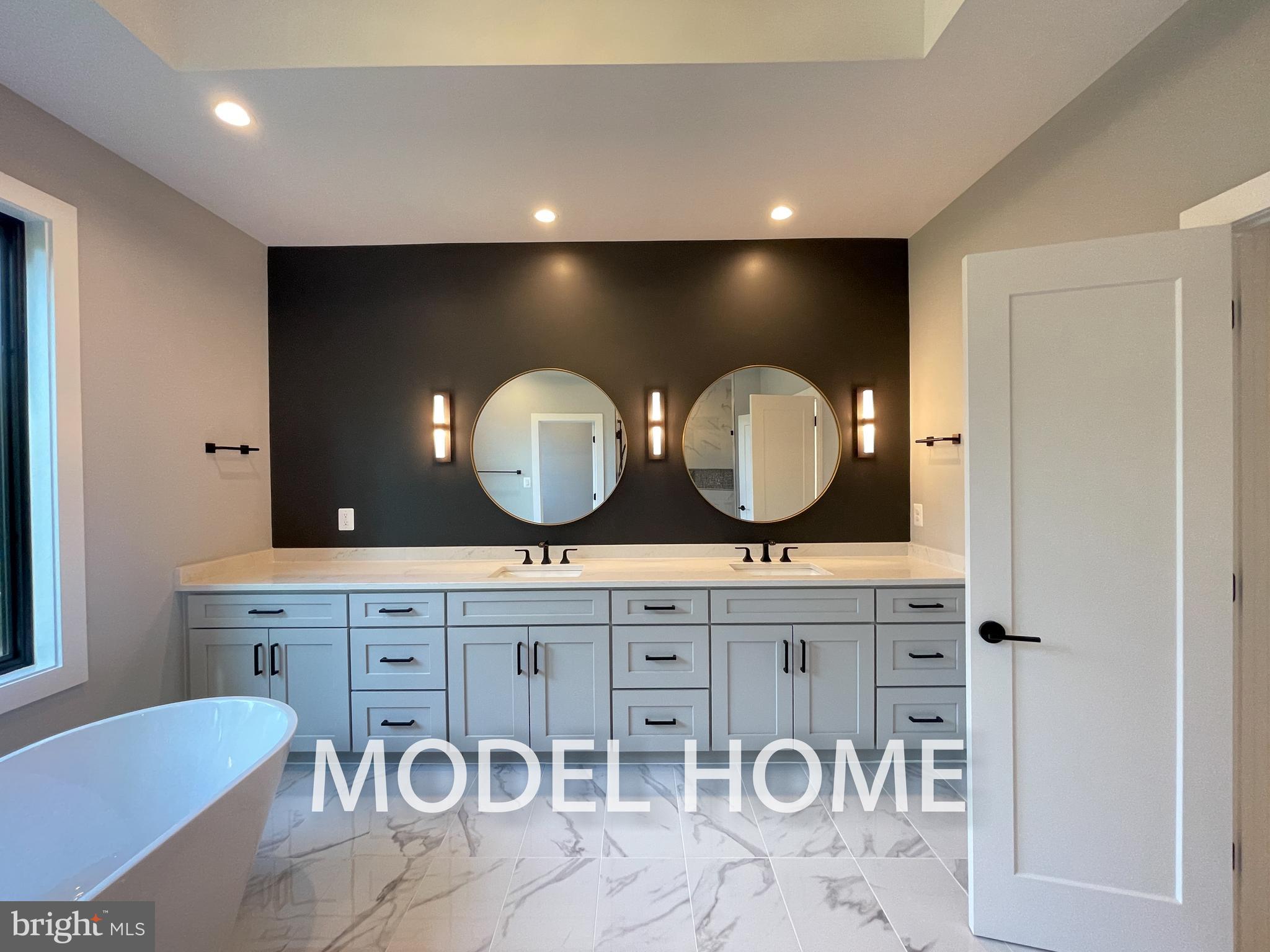 GRASS RIDGE - Residential