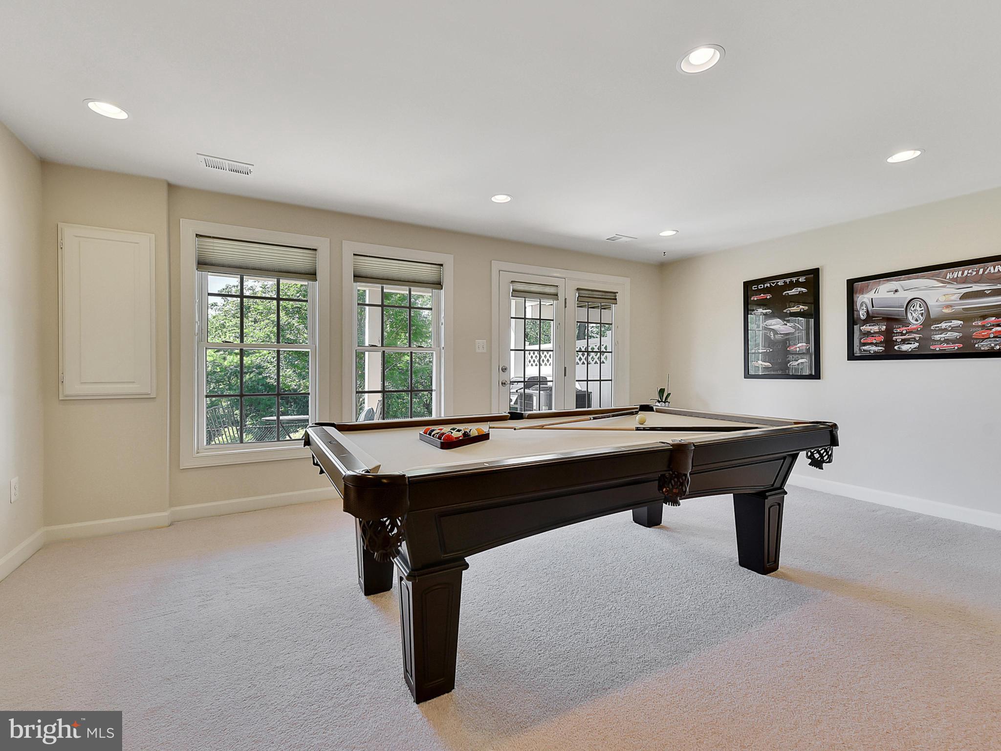 VILLAGES OF URBANA - Residential