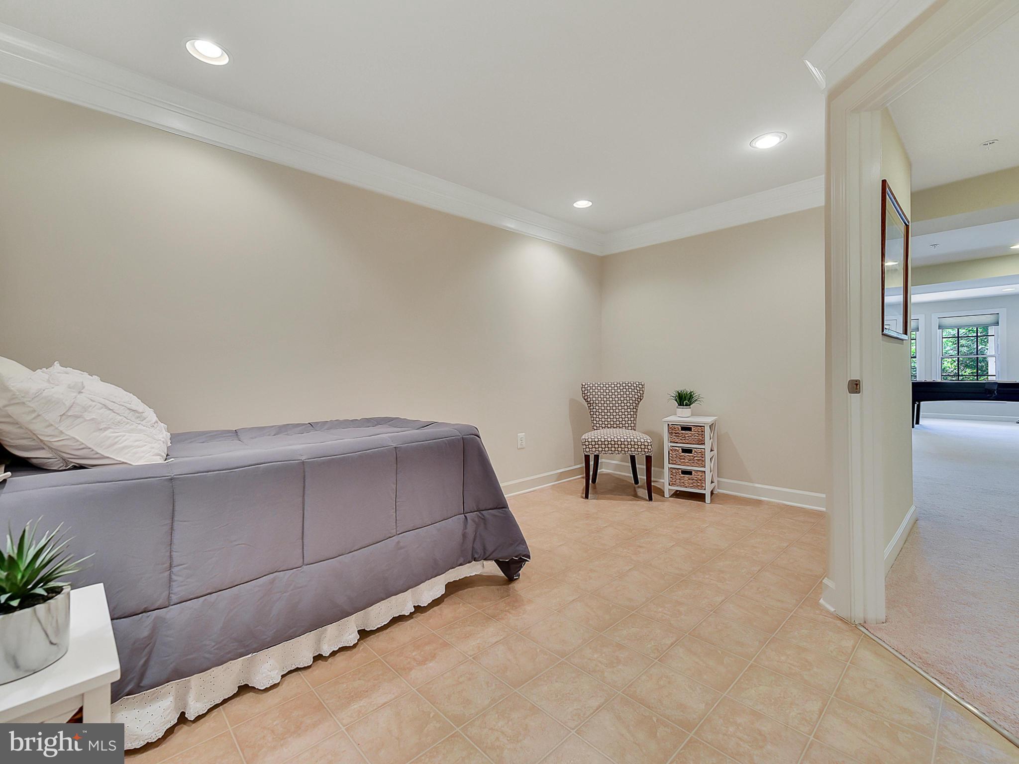 VILLAGES OF URBANA - Residential