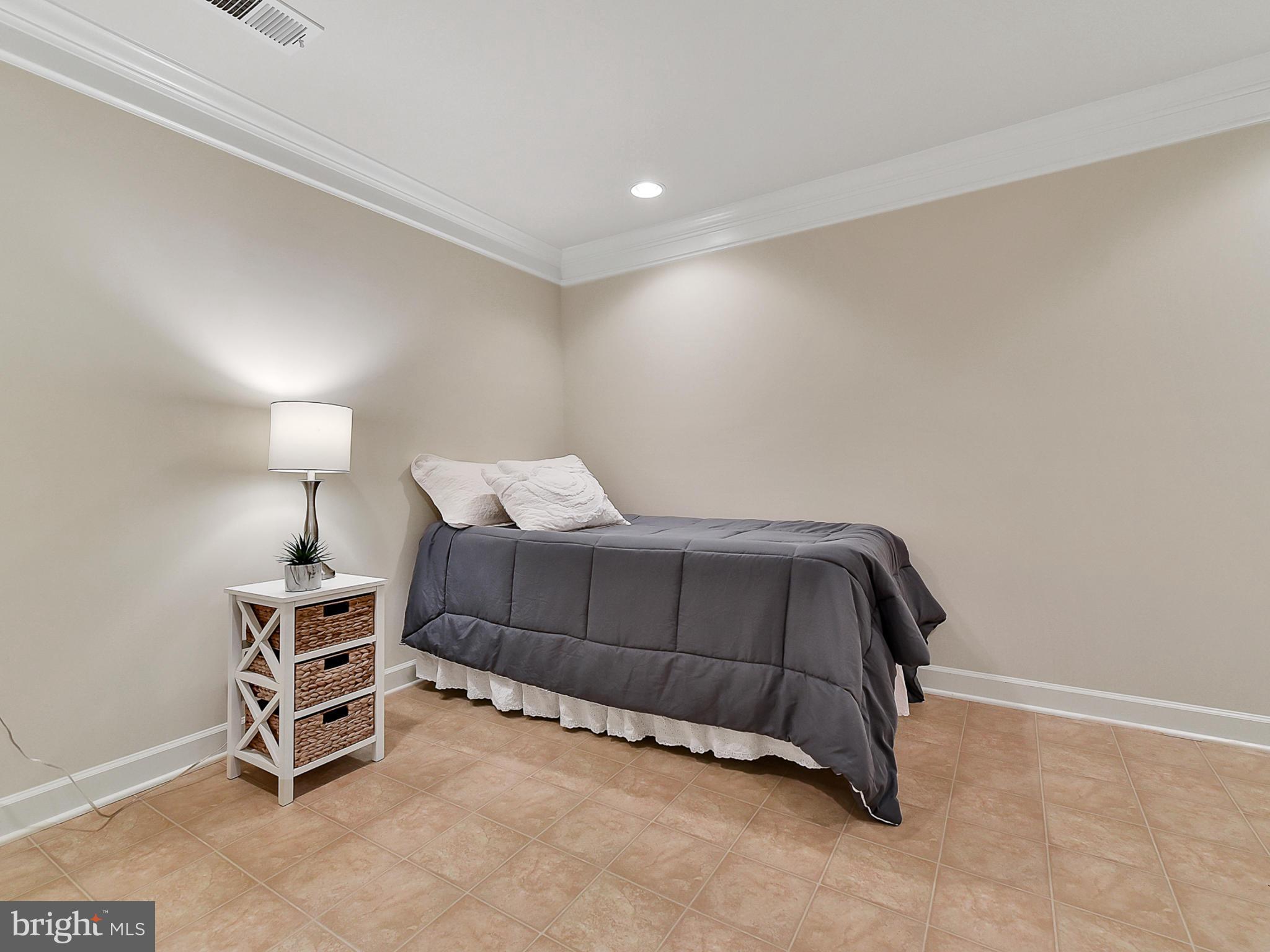 VILLAGES OF URBANA - Residential