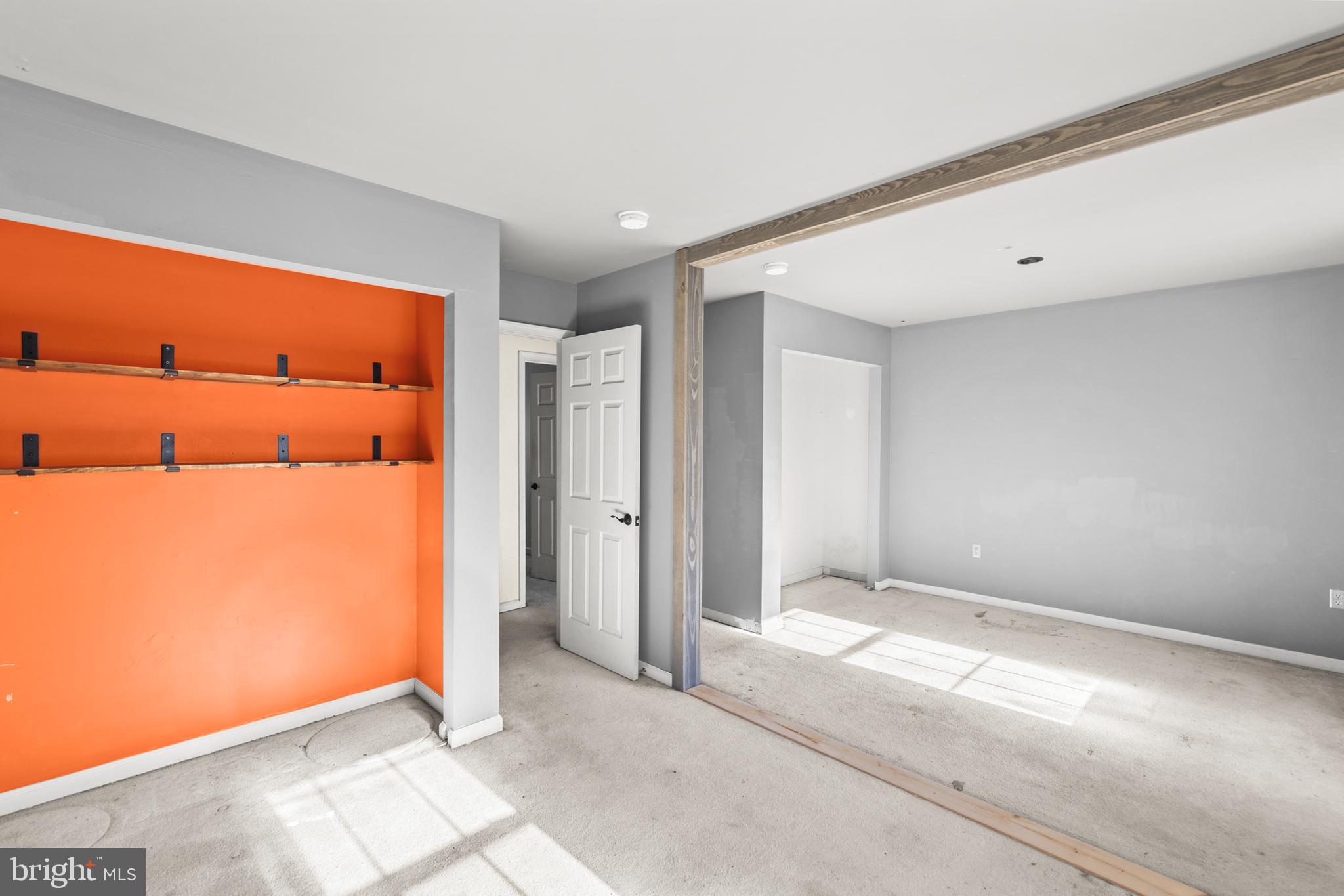 GEORGETOWN SQUARE - Residential