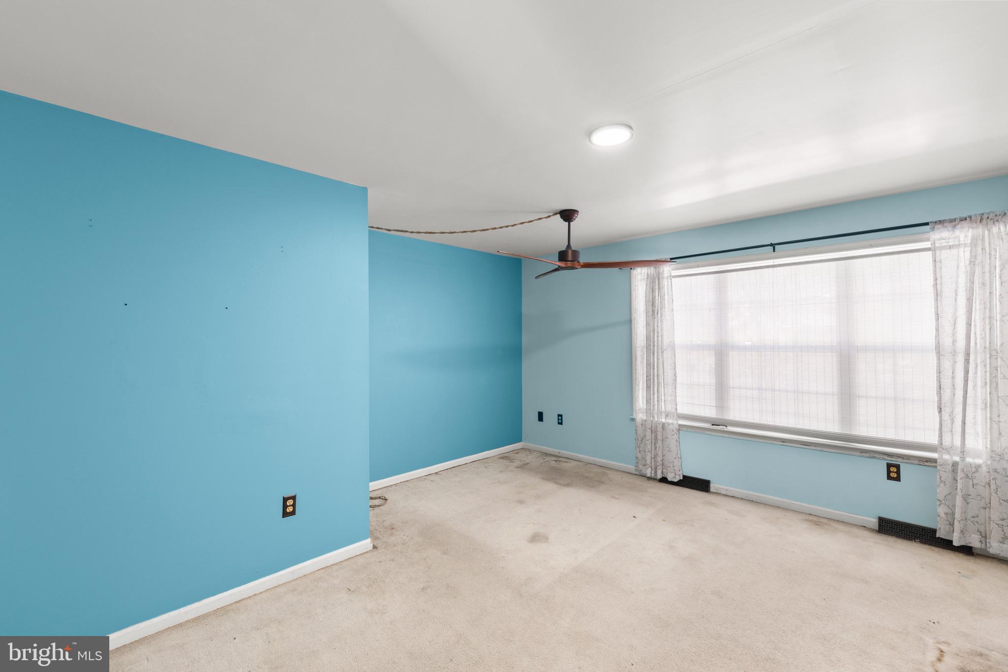 GEORGETOWN SQUARE - Residential