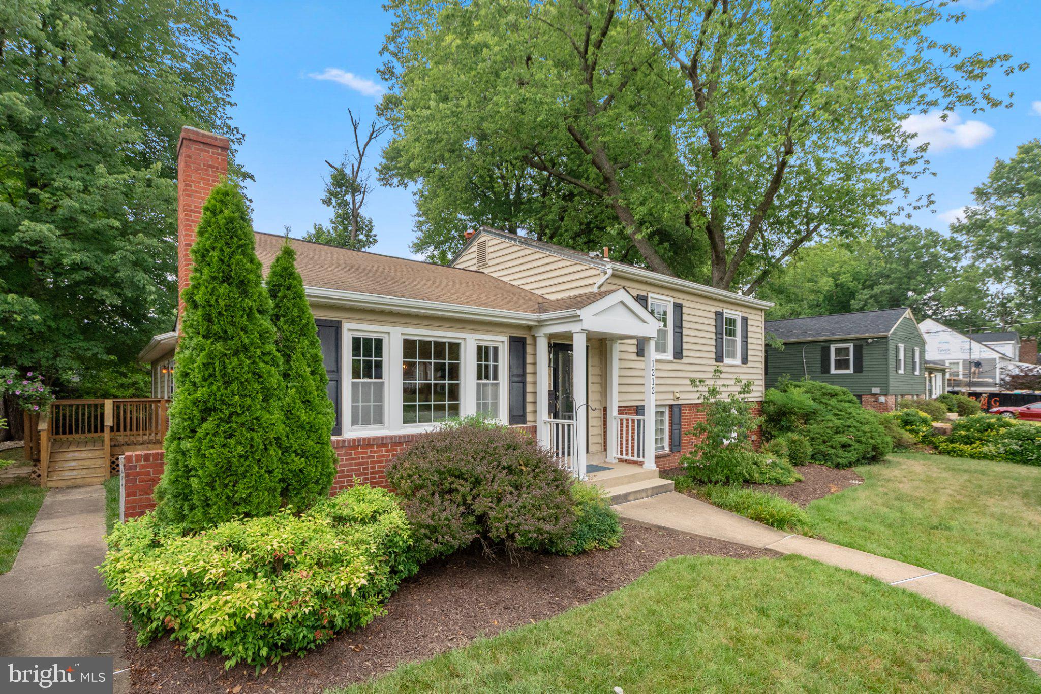 1212 CROTON DRIVE