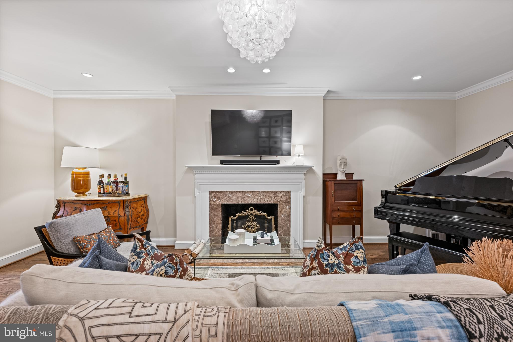 GEORGETOWN - Residential