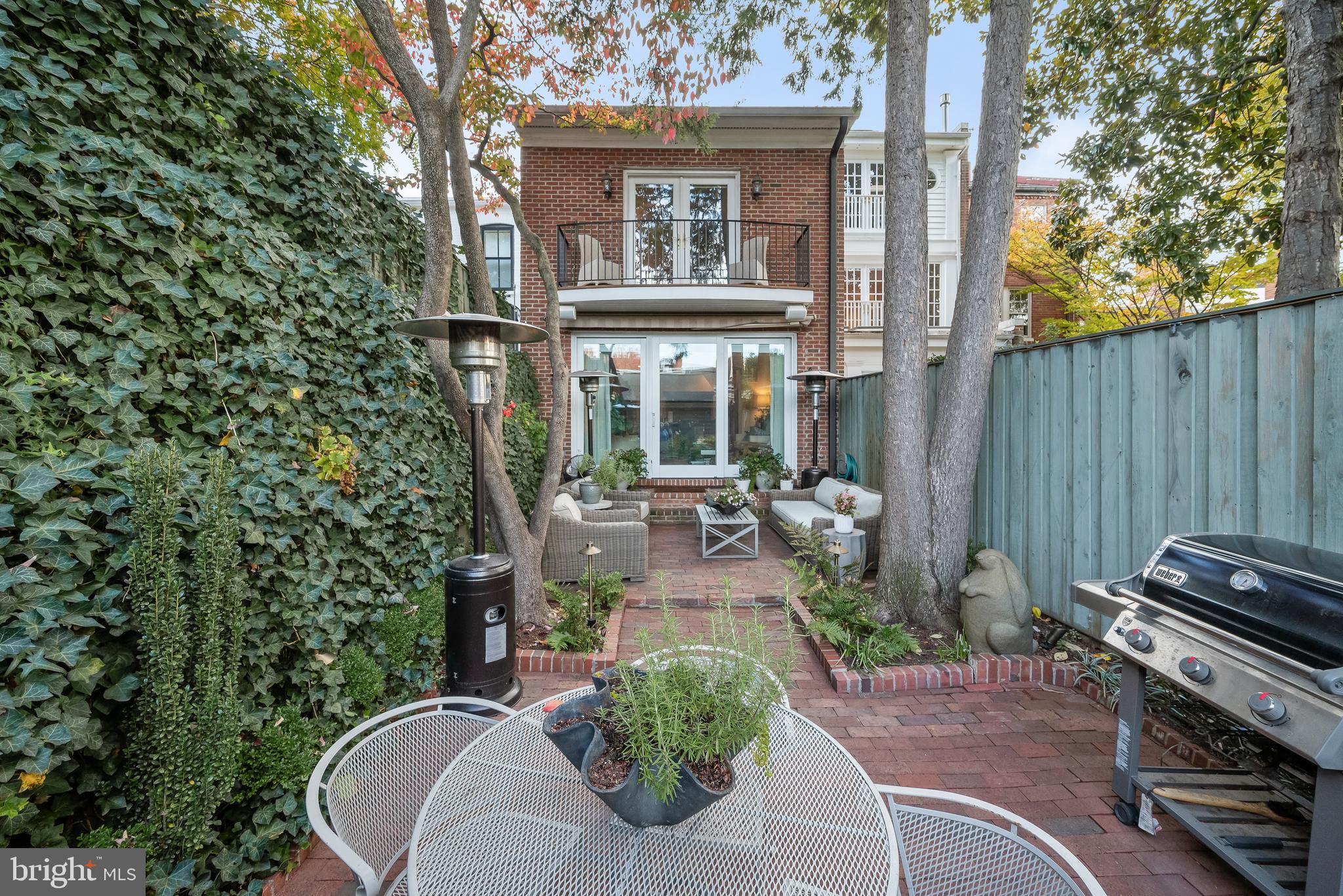 GEORGETOWN - Residential
