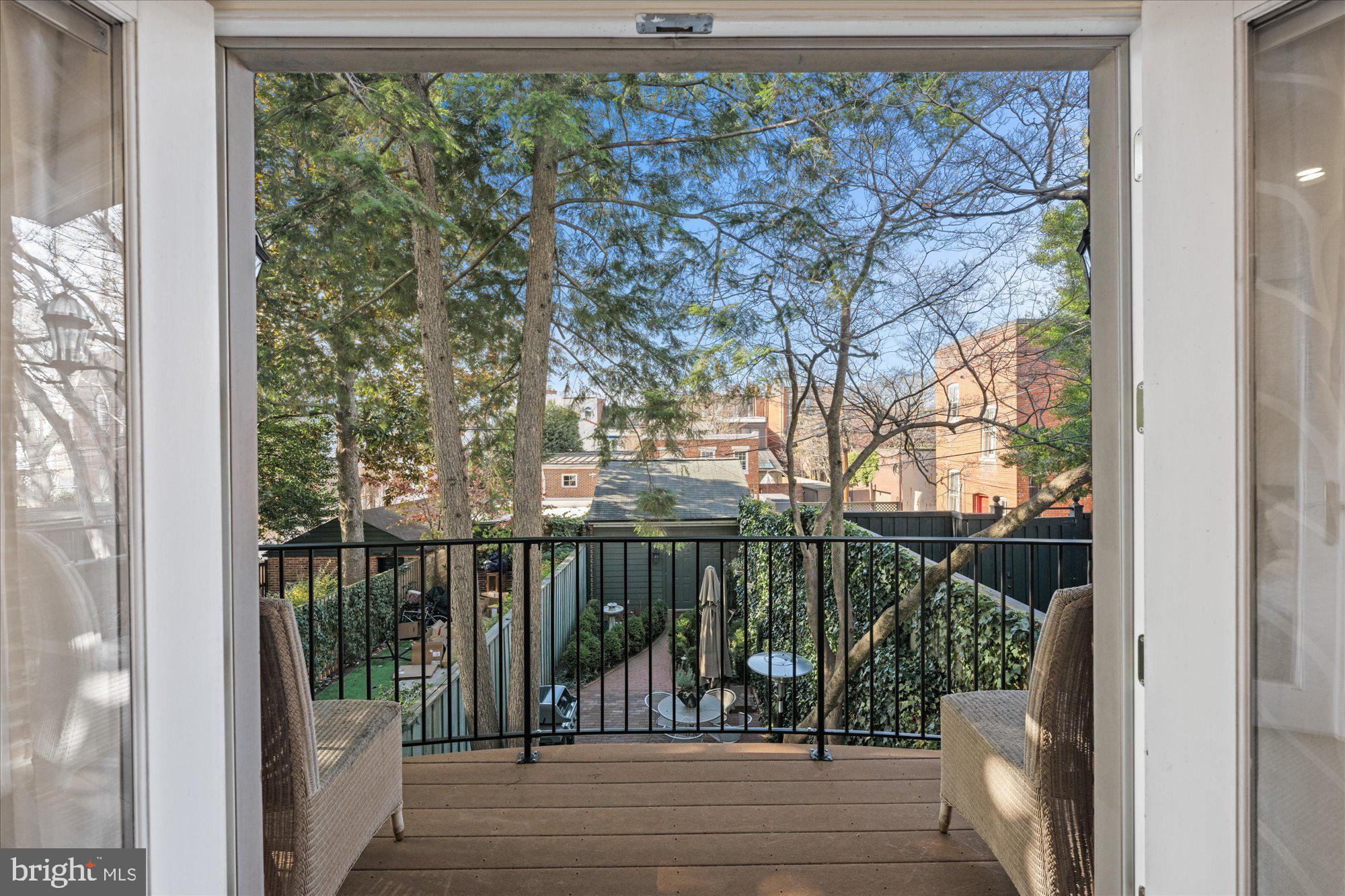 GEORGETOWN - Residential