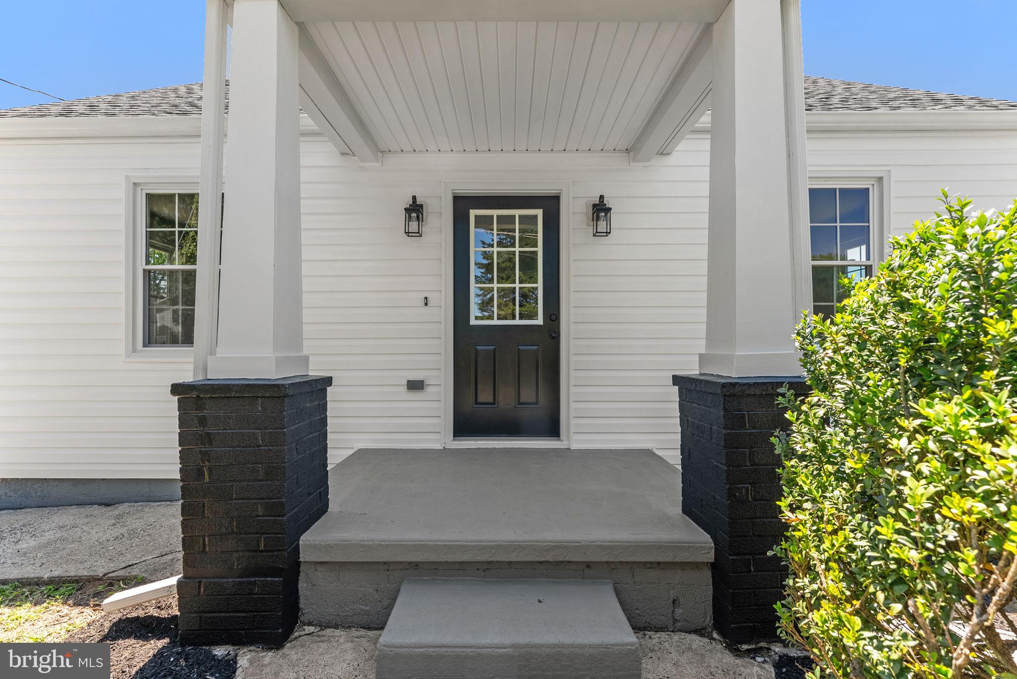 264 MONROE STREET