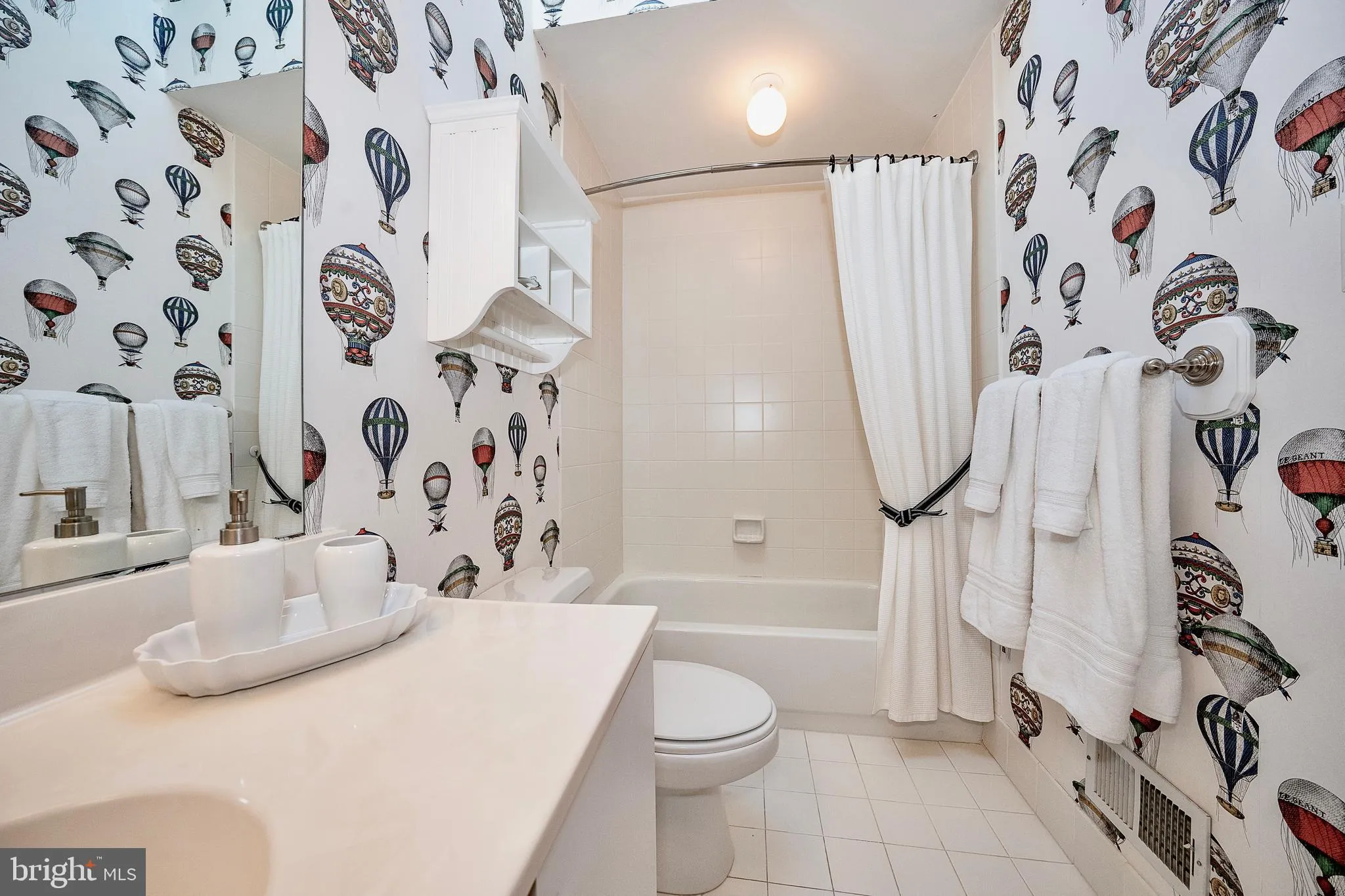 Berwyn, Pennsylvania 19312, United States, 3 Bedrooms Bedrooms, ,5 BathroomsBathrooms,Residential,Coming Soon,225910