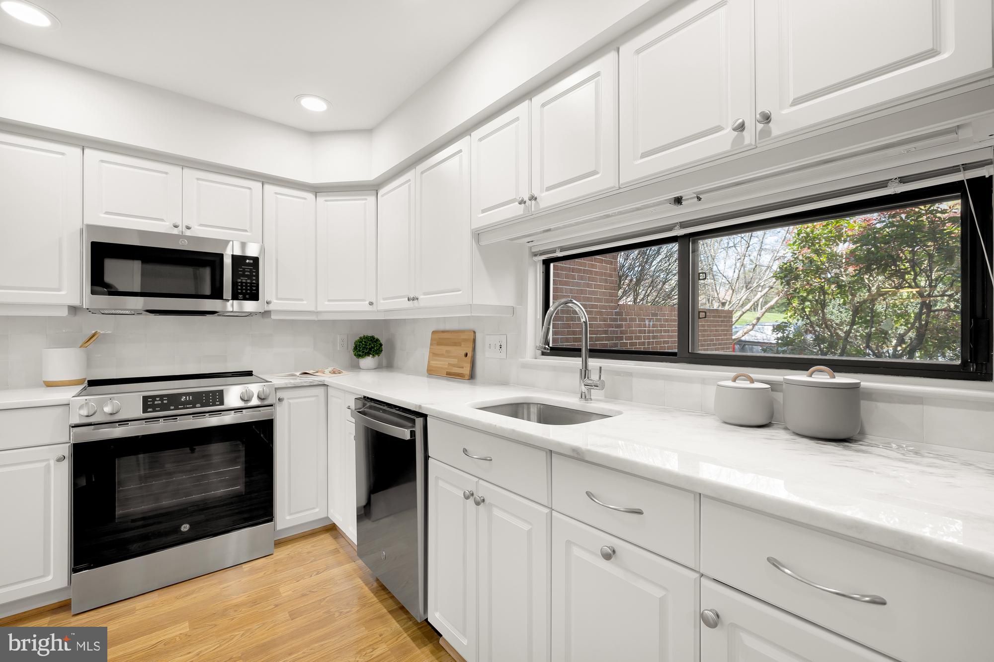 HUNTERS GREEN - Residential