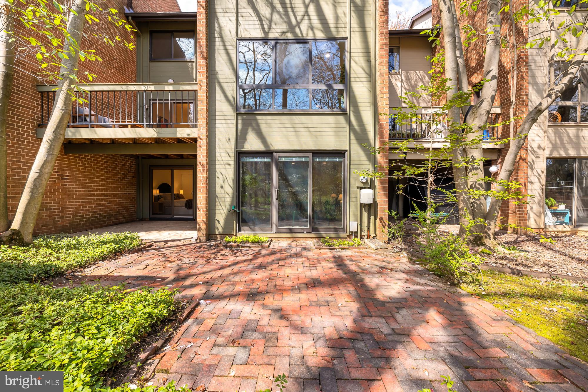 HUNTERS GREEN - Residential