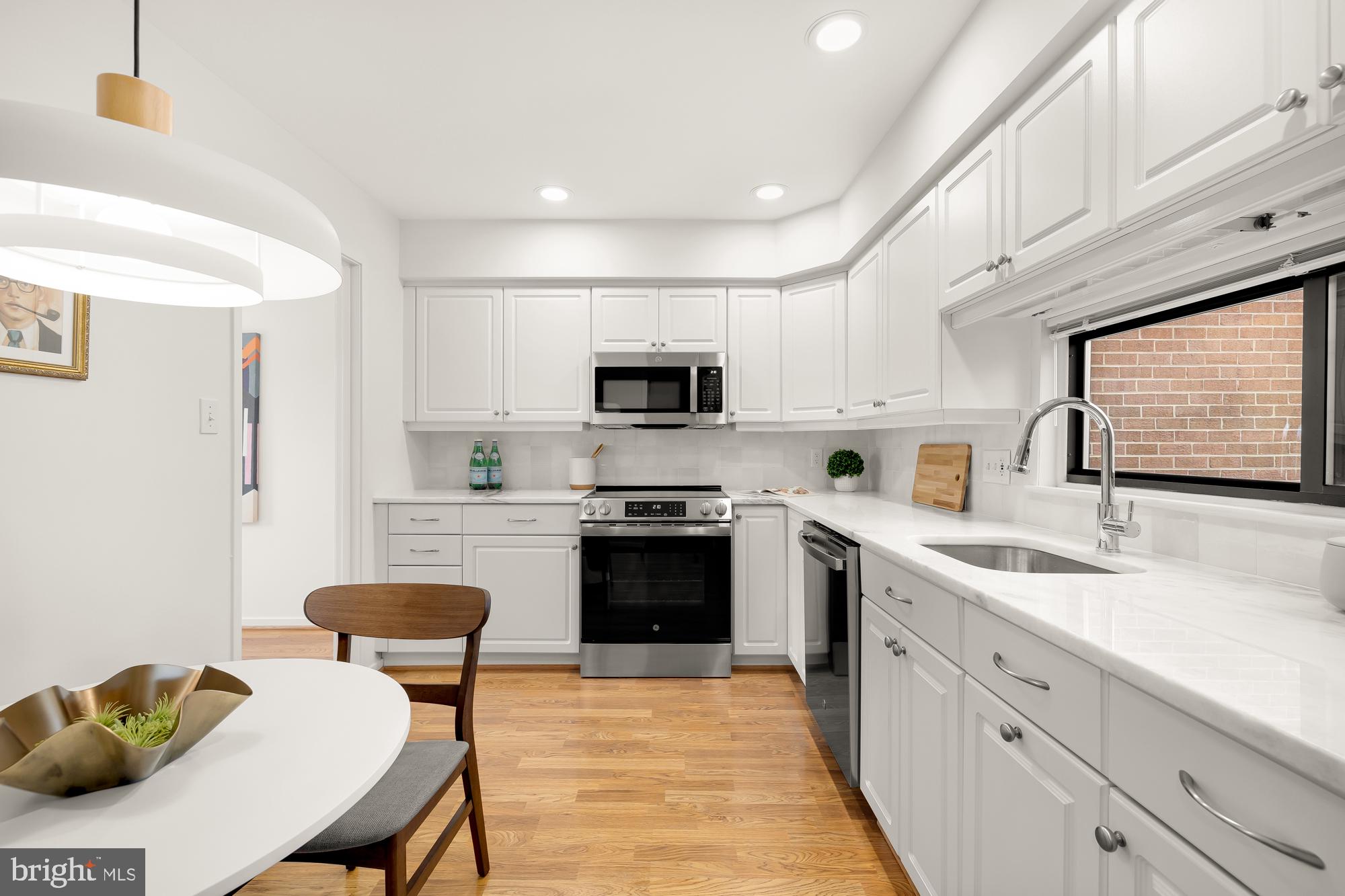 HUNTERS GREEN - Residential