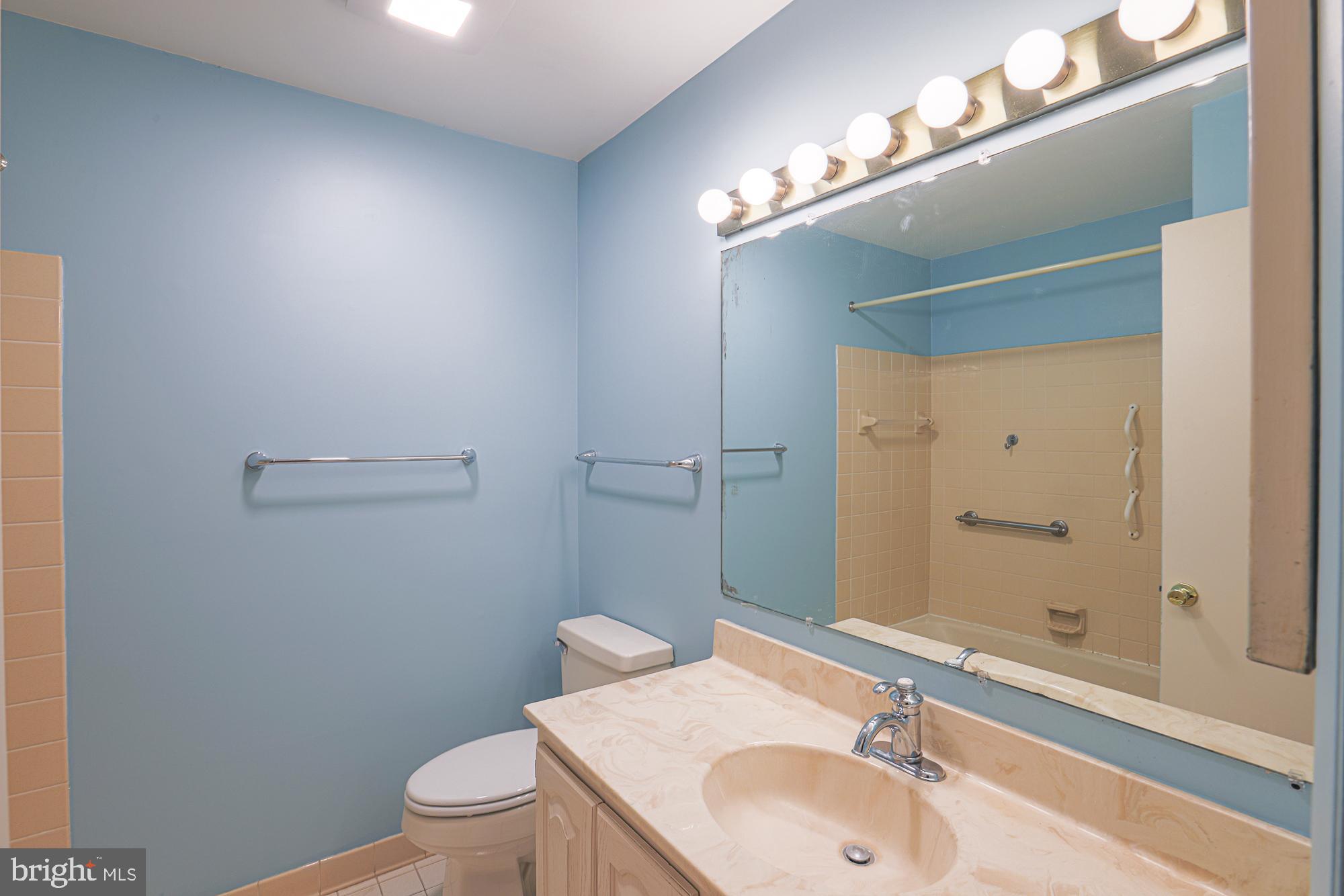 MANOR RIDGE - Residential