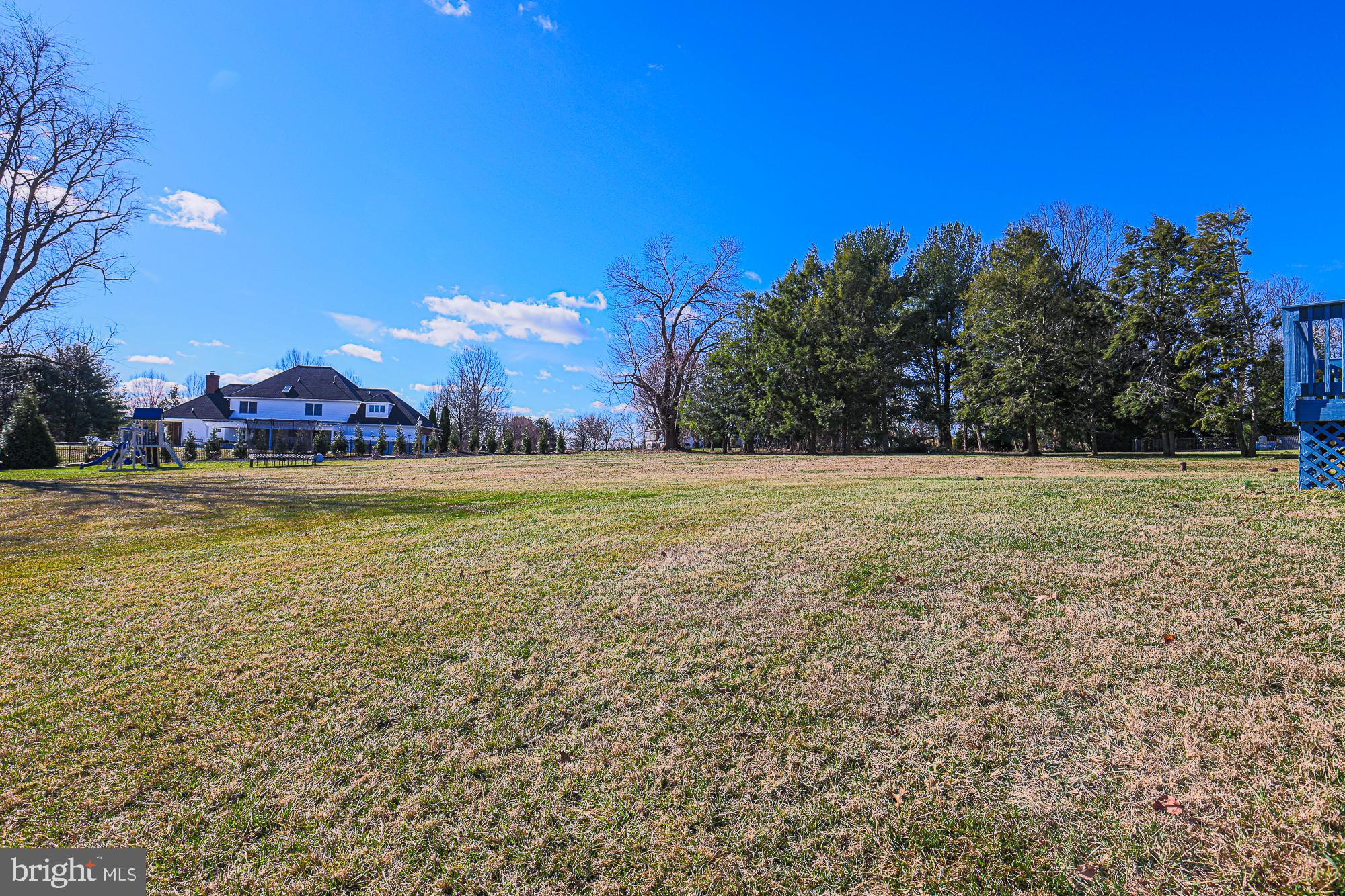 MANOR RIDGE - Residential