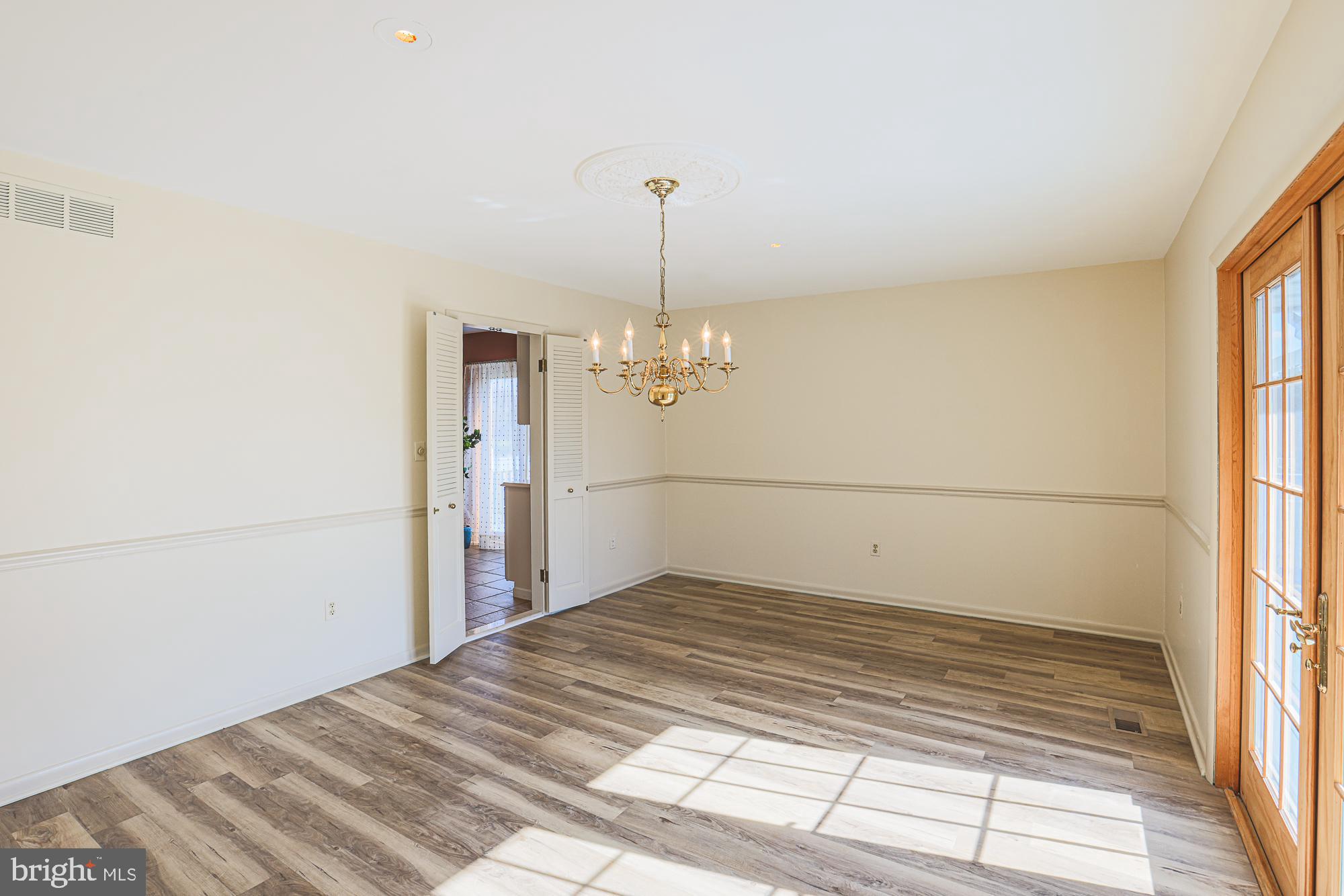 MANOR RIDGE - Residential