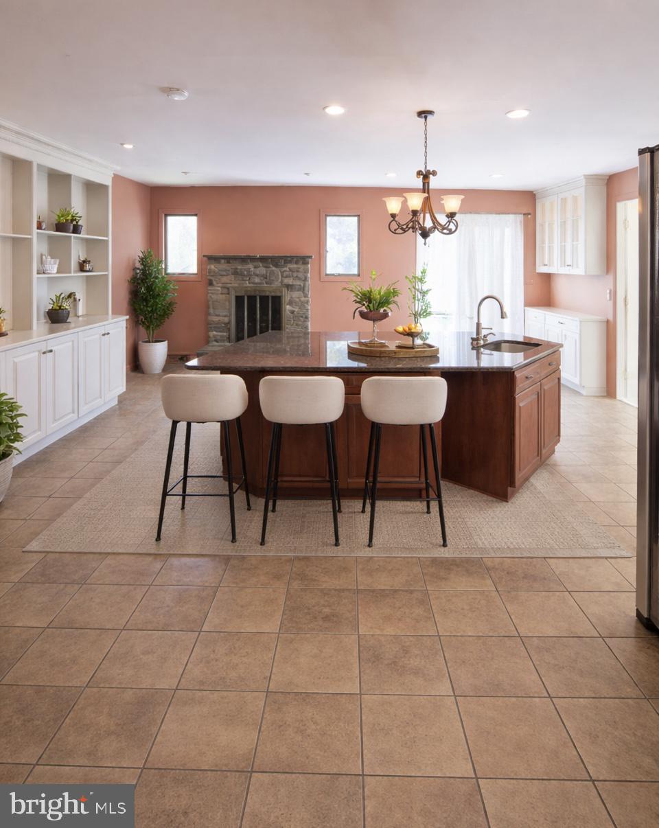 MANOR RIDGE - Residential