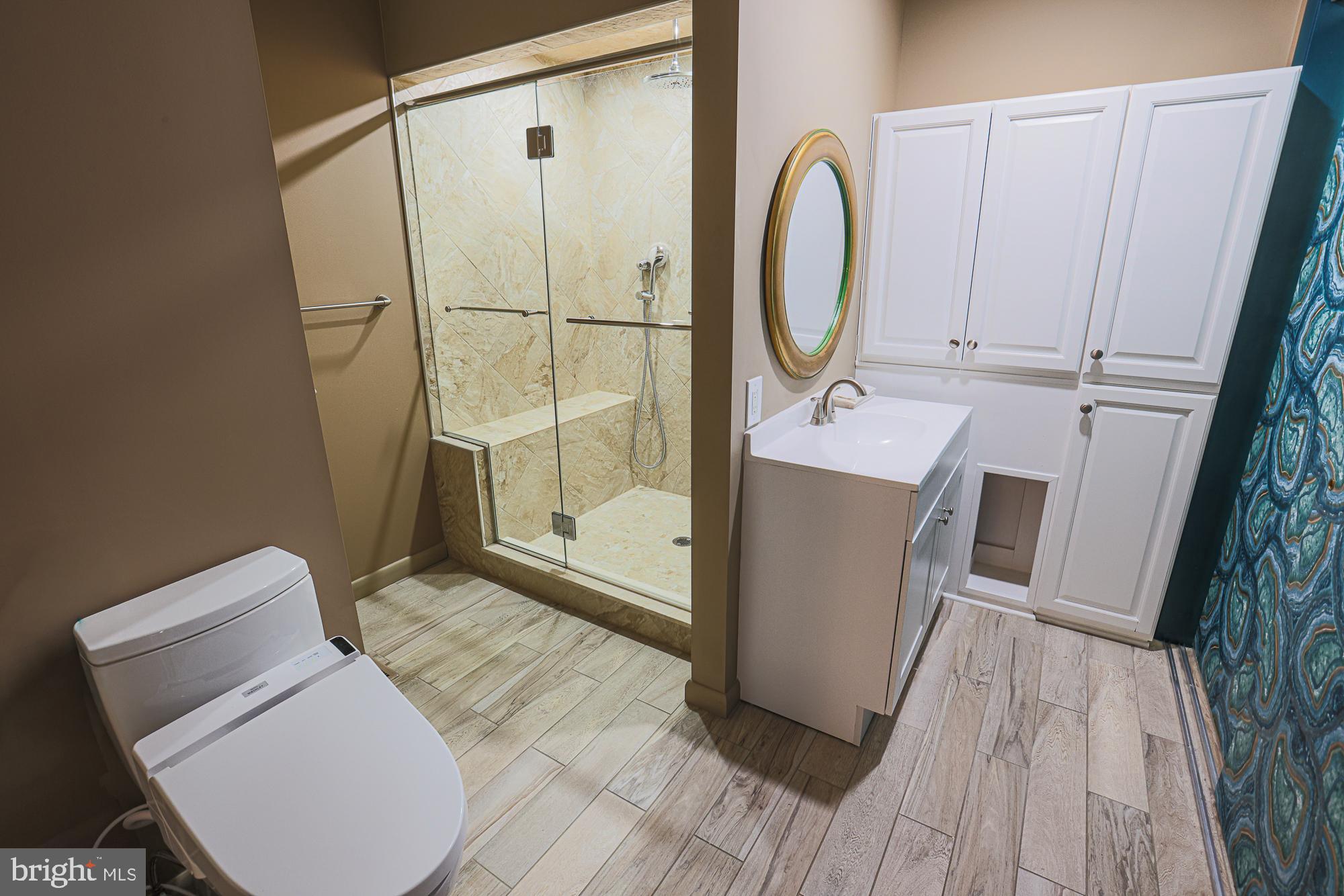 MANOR RIDGE - Residential