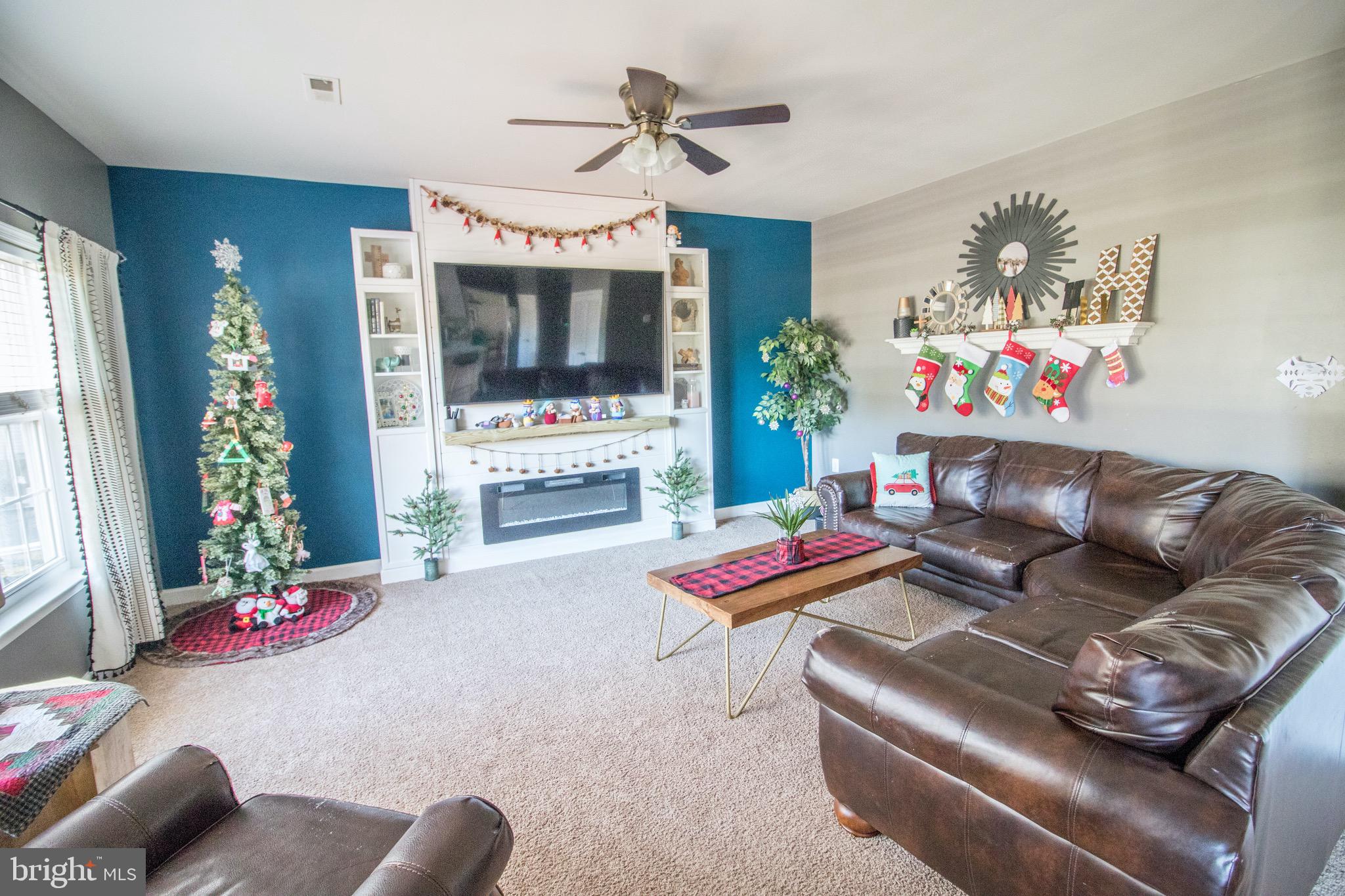 MARINERS COVE - Residential