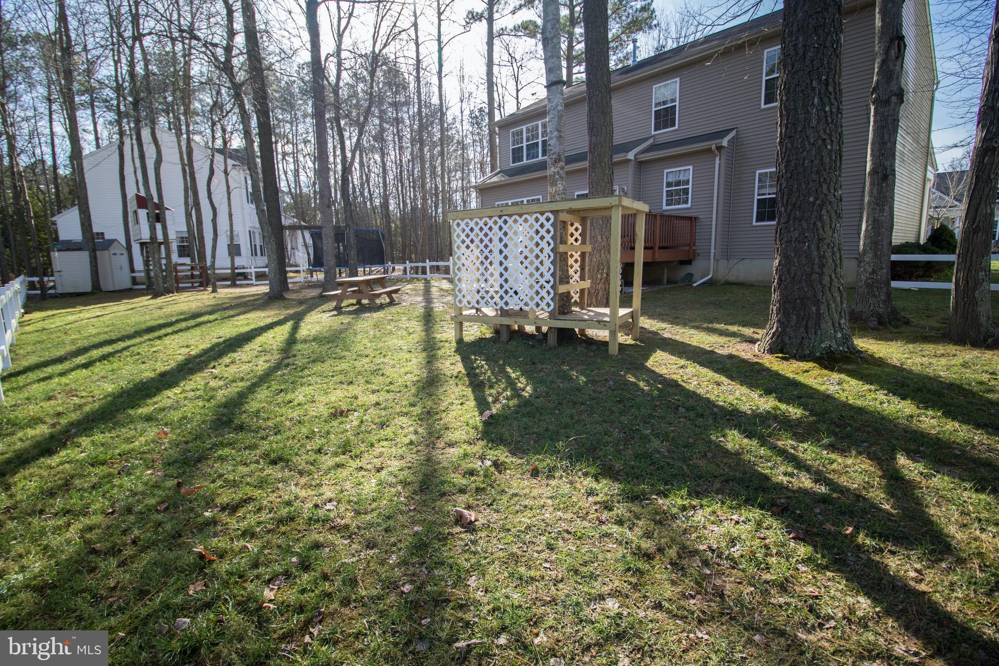 MARINERS COVE - Residential